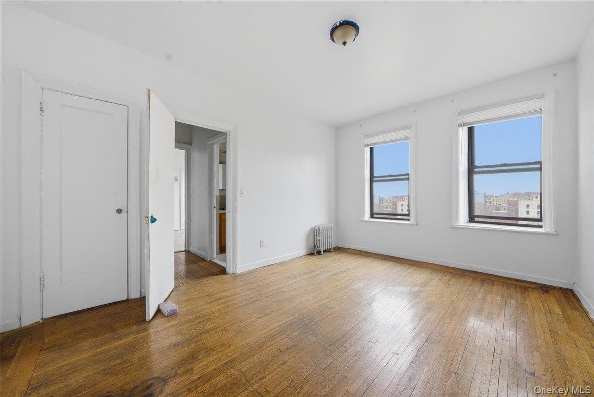 1715 Nelson Avenue Unit: 5D thumbnail 2