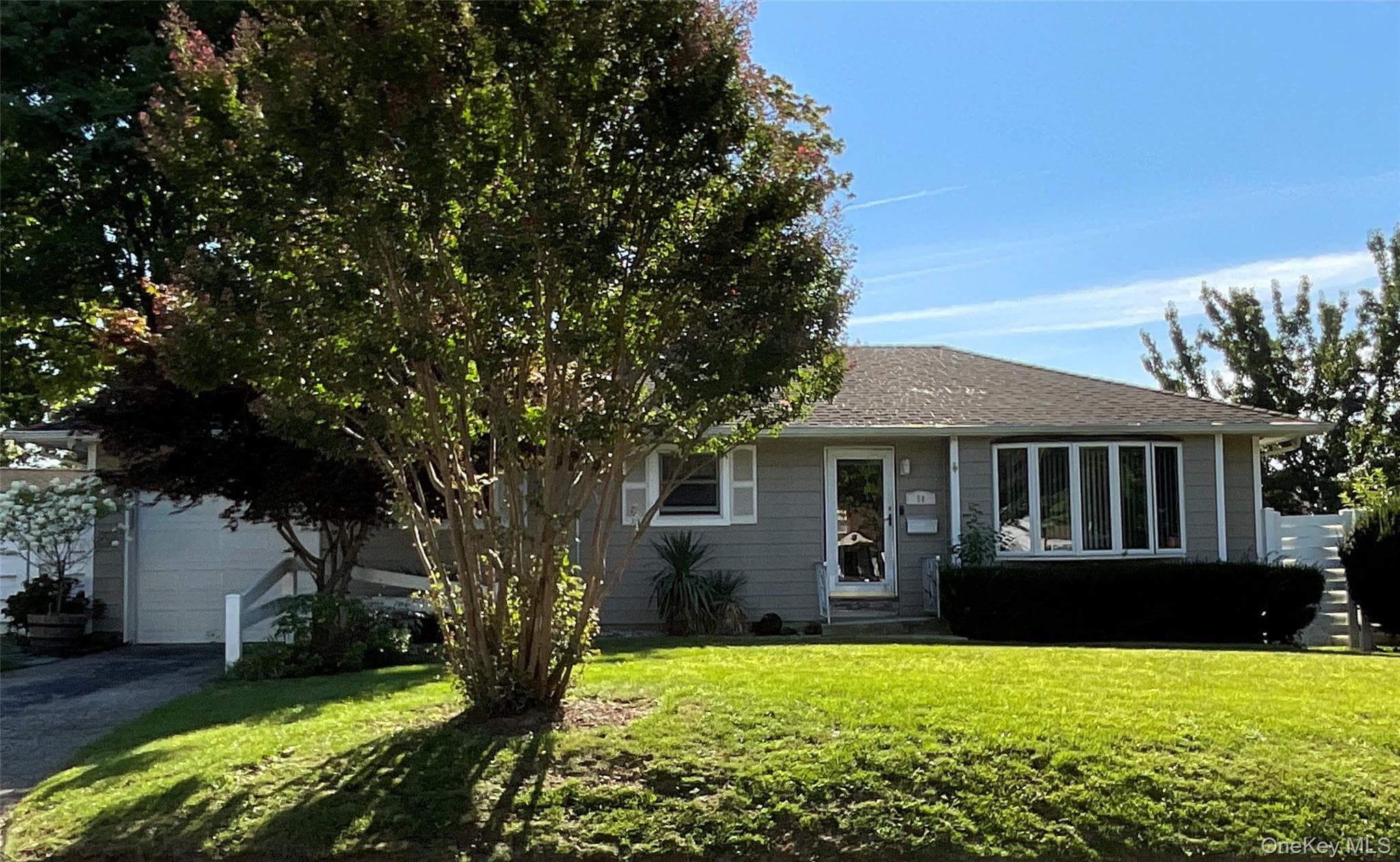 28 Pleasant Avenue thumbnail 2