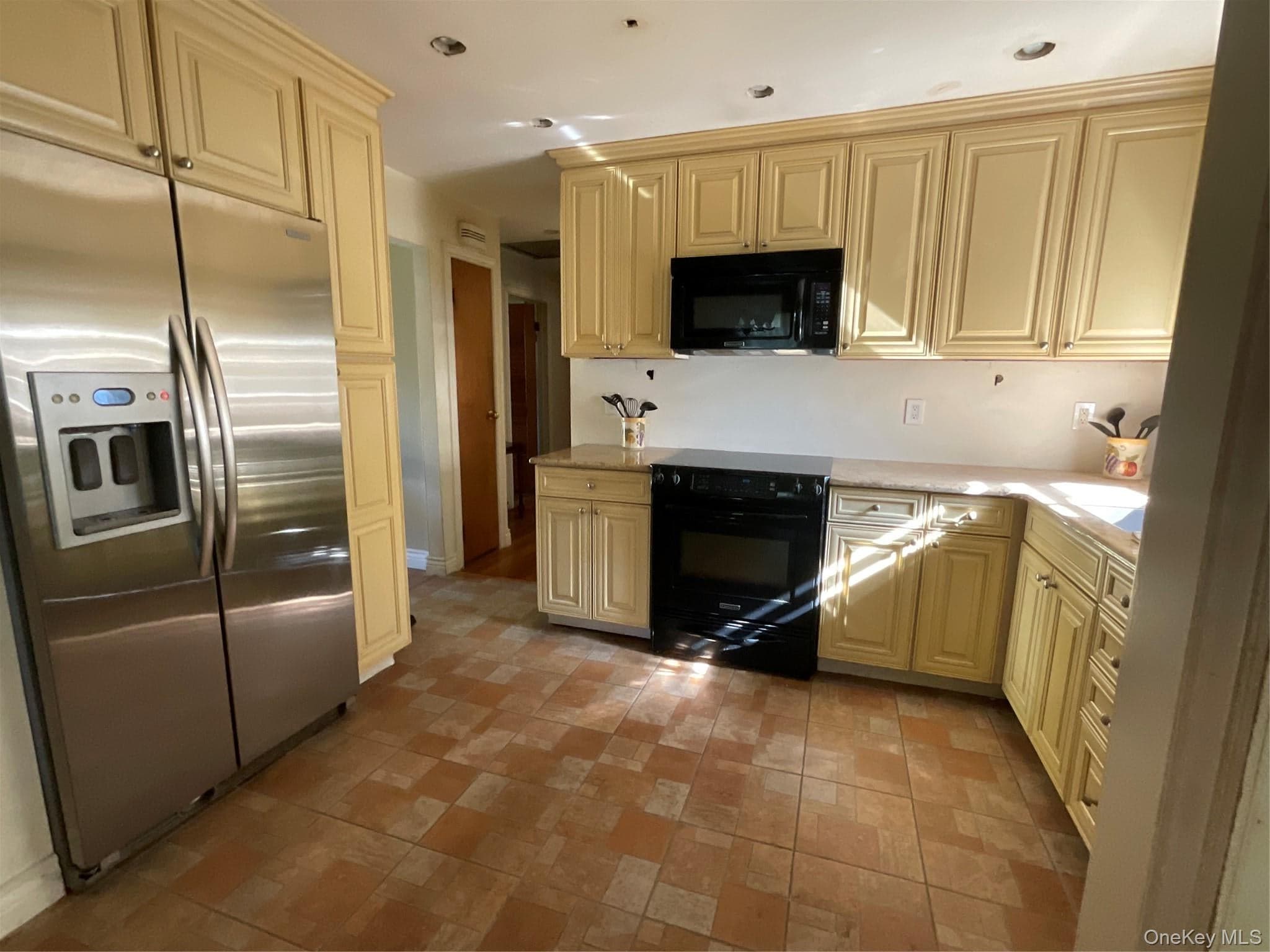 28 Pleasant Avenue thumbnail 10