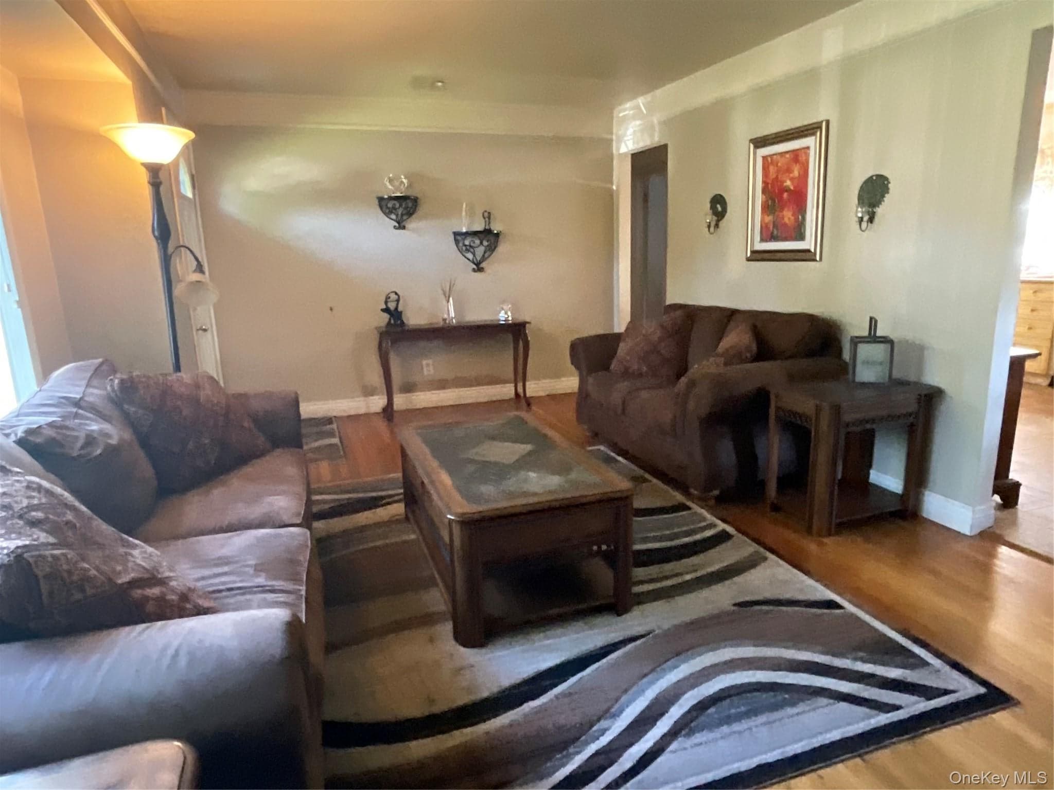 28 Pleasant Avenue thumbnail 4