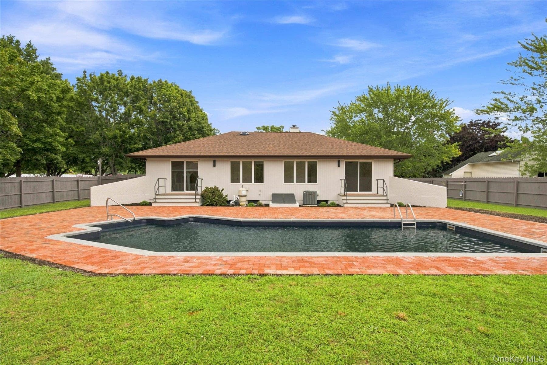 177 Herricks Lane thumbnail 28