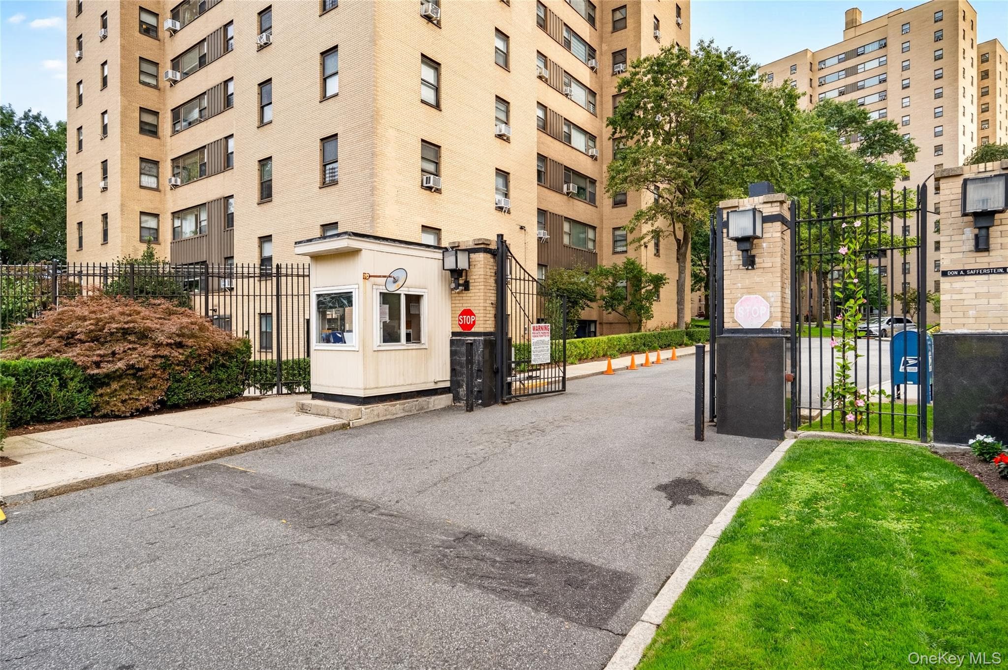 5 Fordham Hill Oval Unit: 16B thumbnail 23