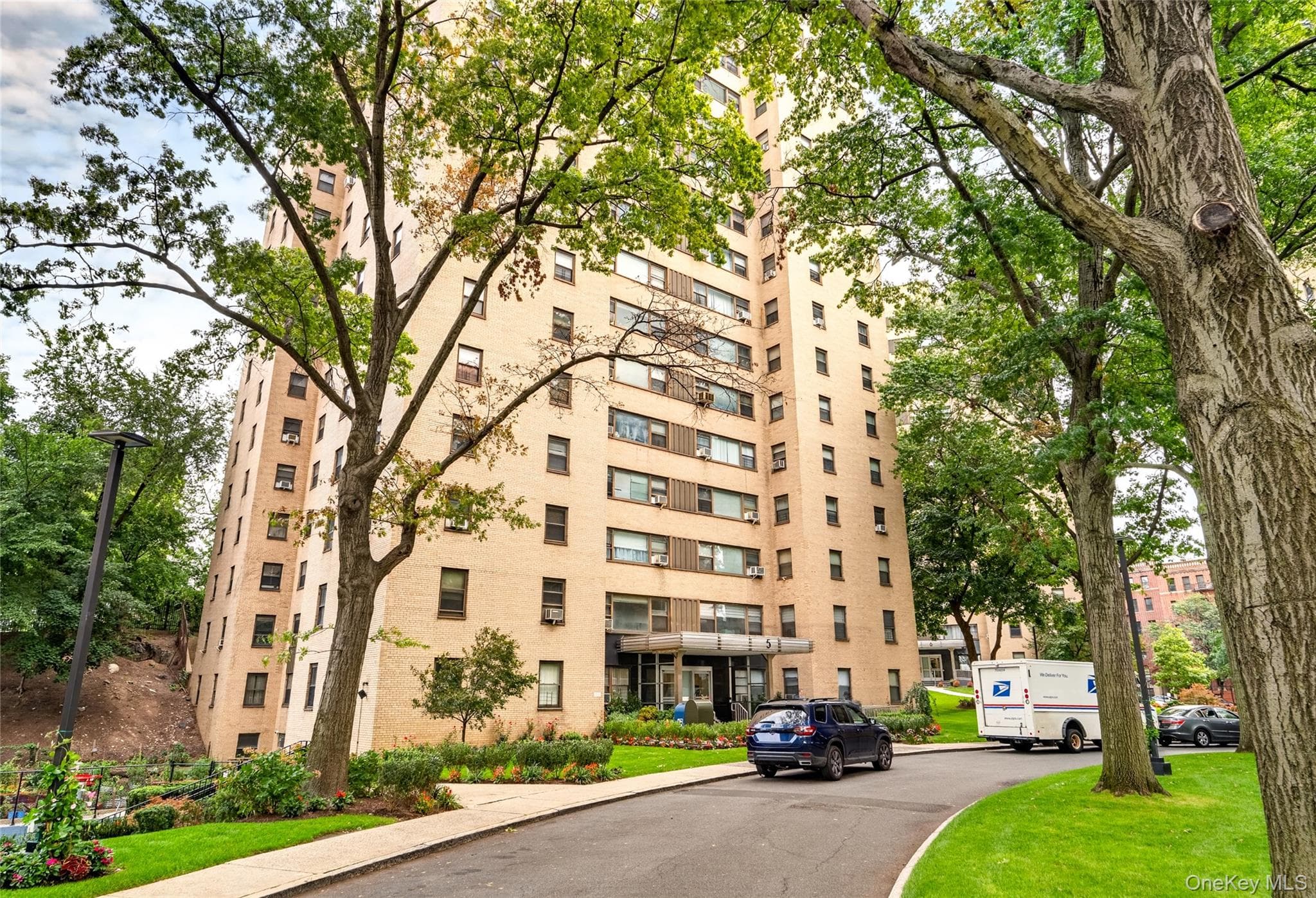 5 Fordham Hill Oval Unit: 16B thumbnail 24
