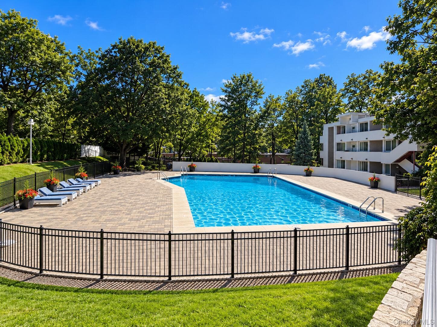 921 Colony Drive thumbnail 29