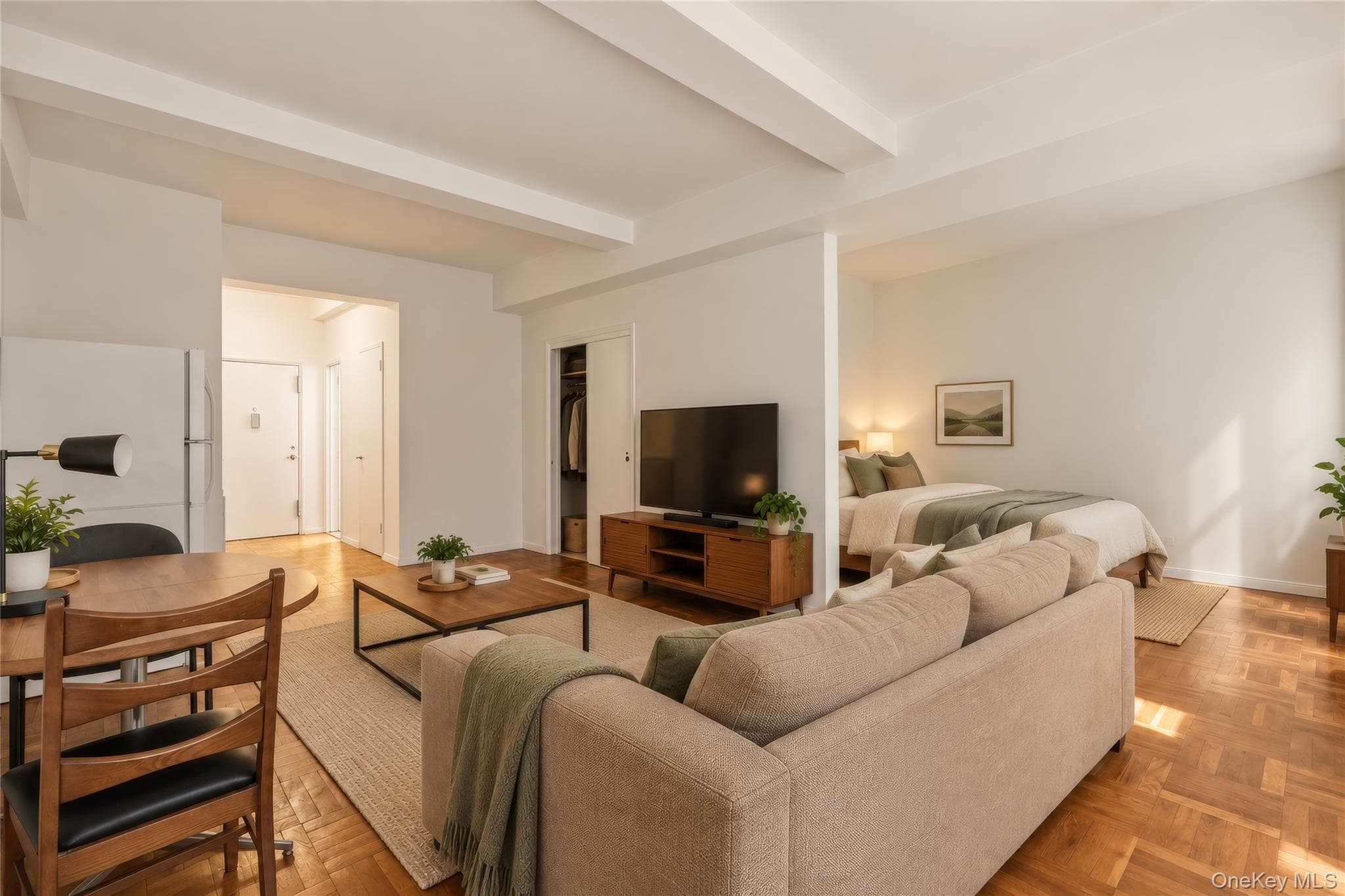 120 E Hartsdale Avenue Unit: 1C thumbnail 2