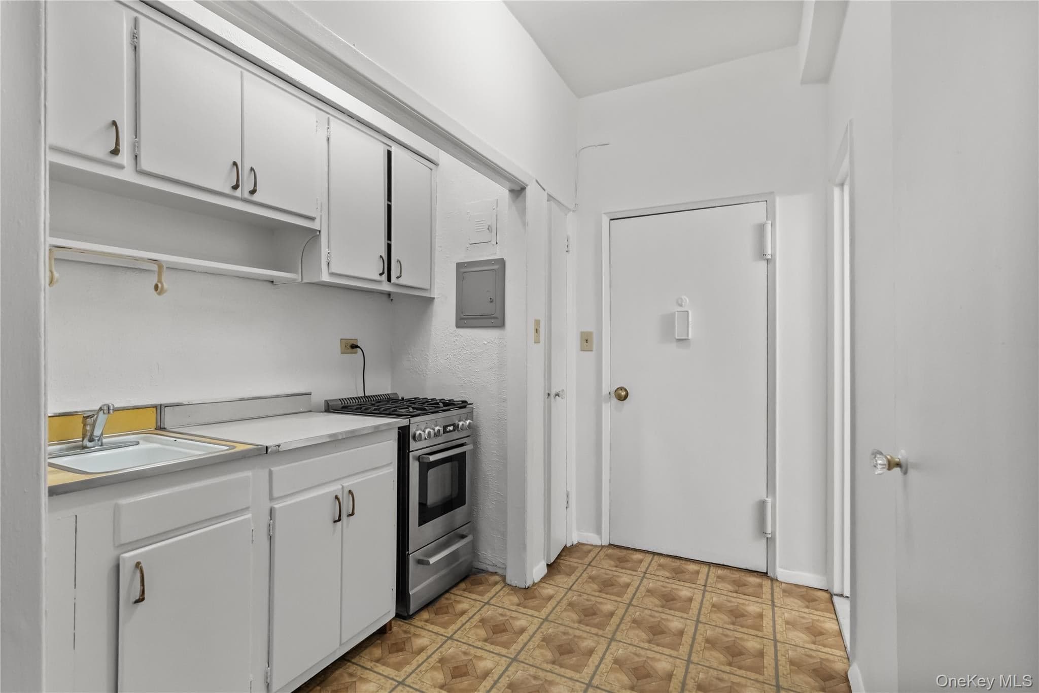 120 E Hartsdale Avenue Unit: 1C thumbnail 10