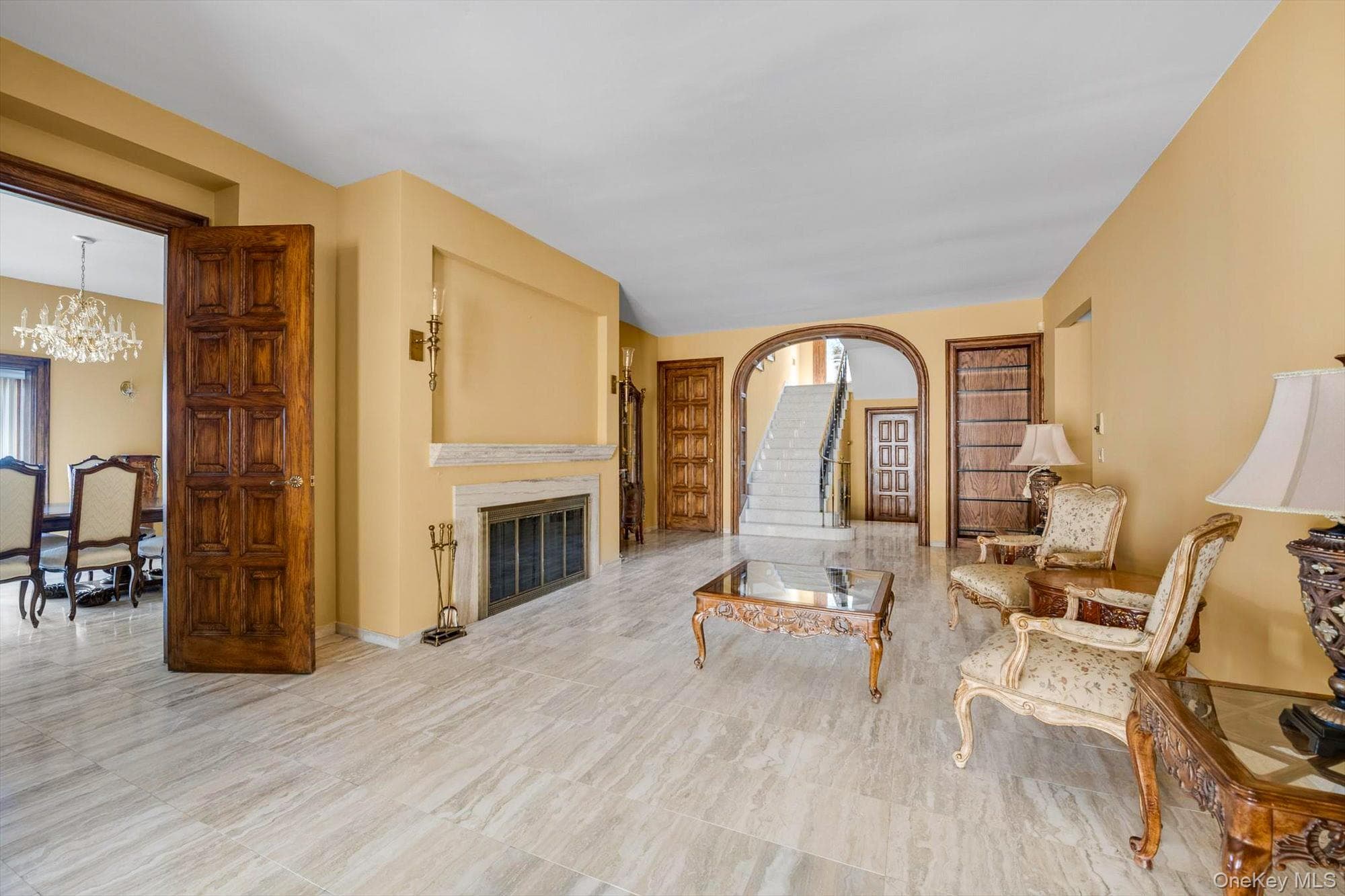 118 Malba Drive thumbnail 5