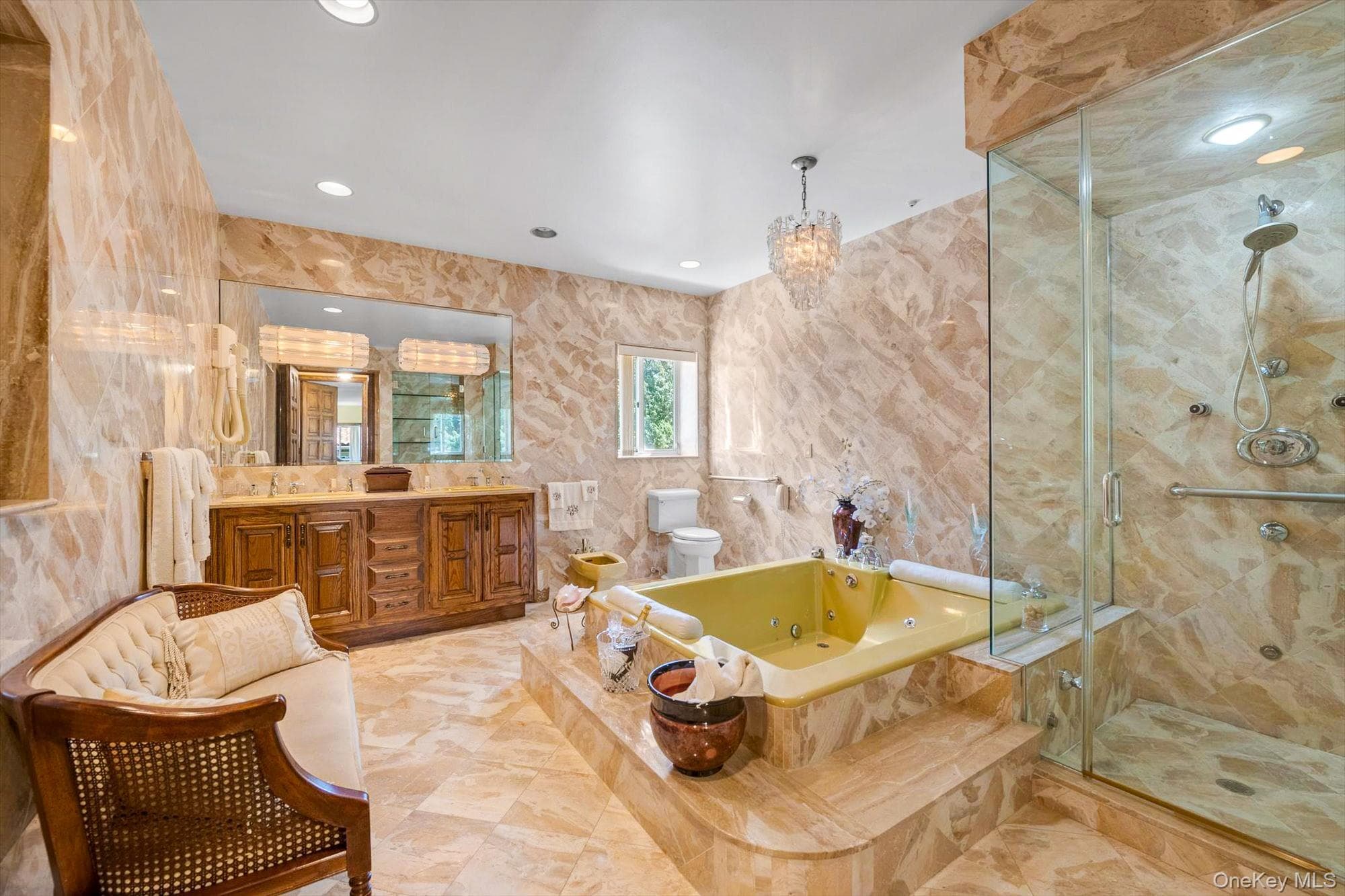 118 Malba Drive thumbnail 19