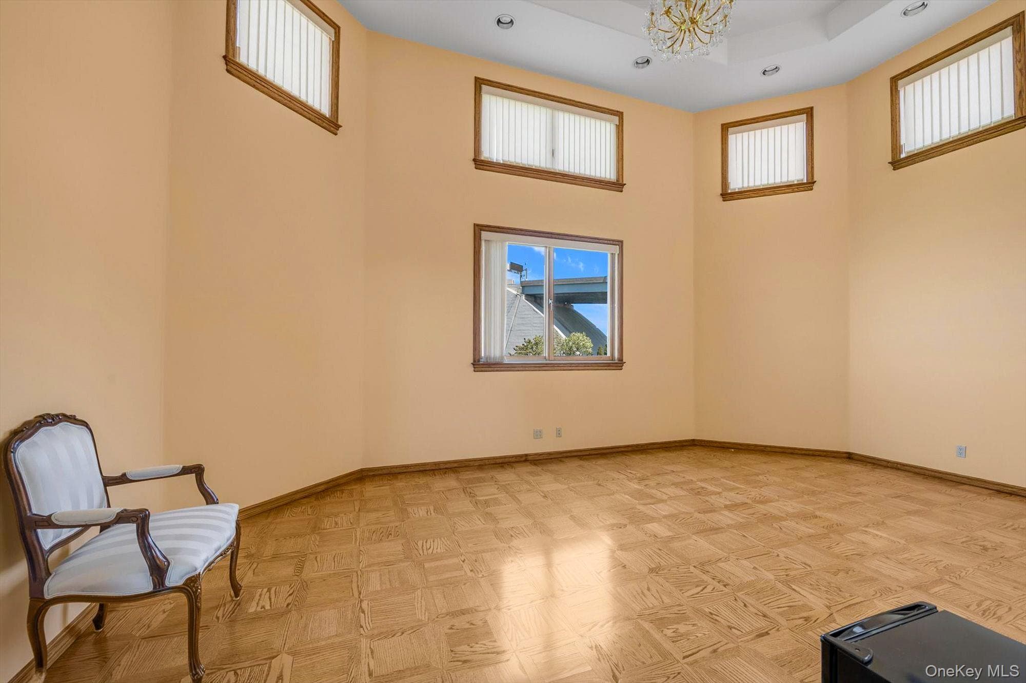 118 Malba Drive thumbnail 28