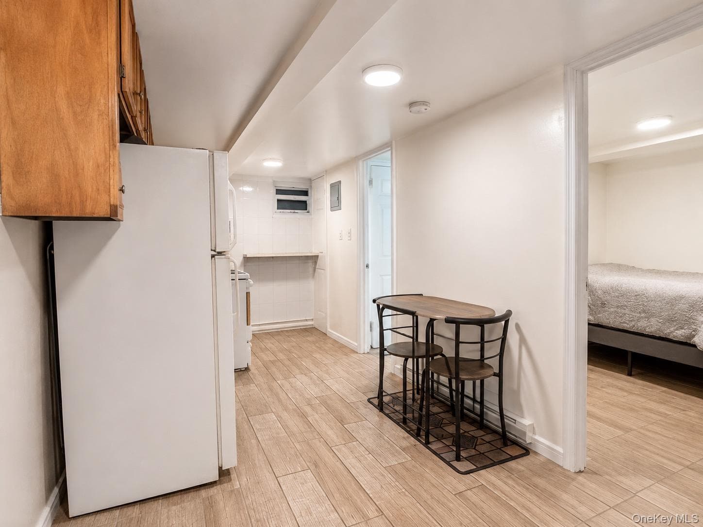919 Bryant Avenue thumbnail 10