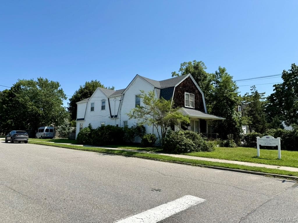 165 Ocean Avenue thumbnail 2