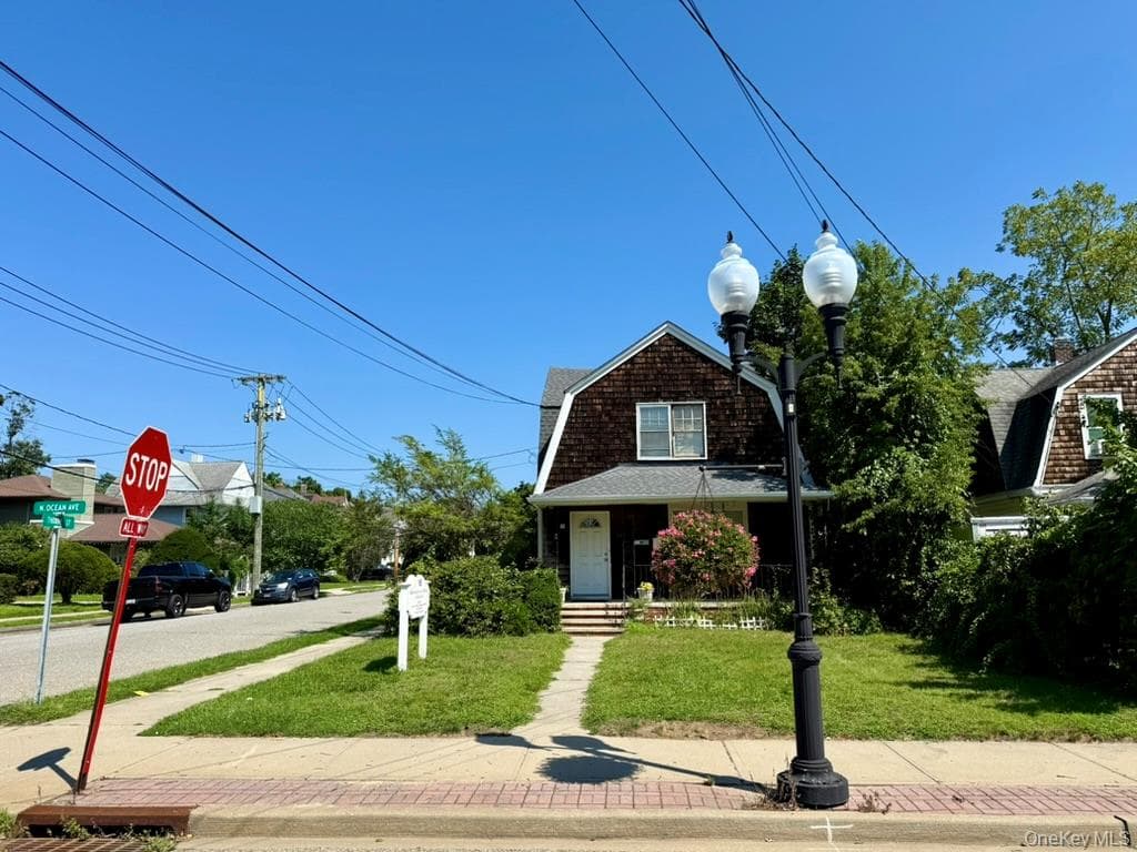 165 Ocean Avenue photo 1