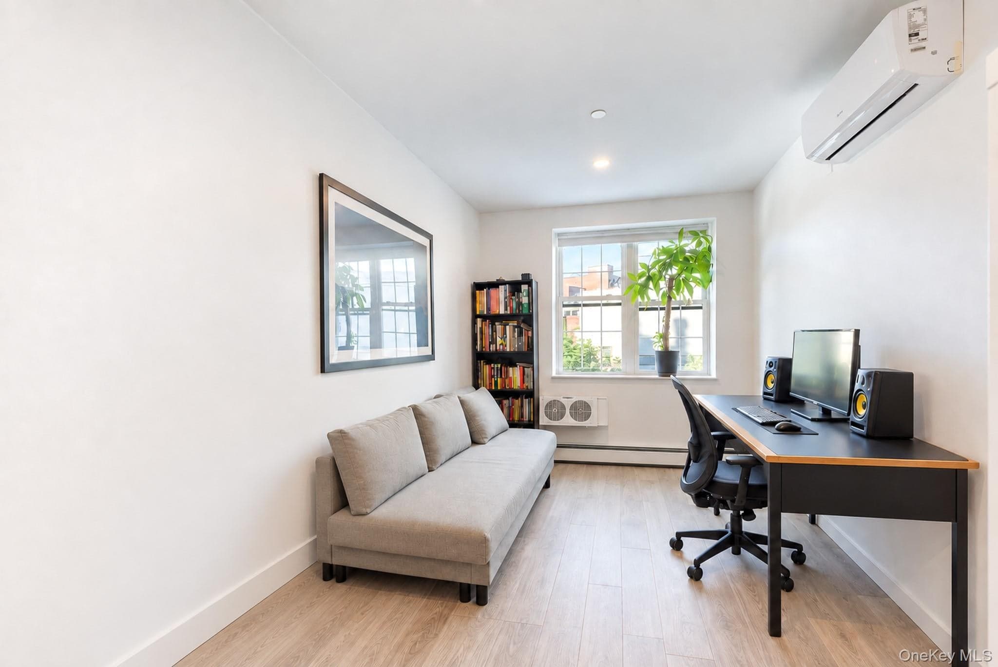 1652 Stillwell Avenue Unit: 2B thumbnail 6