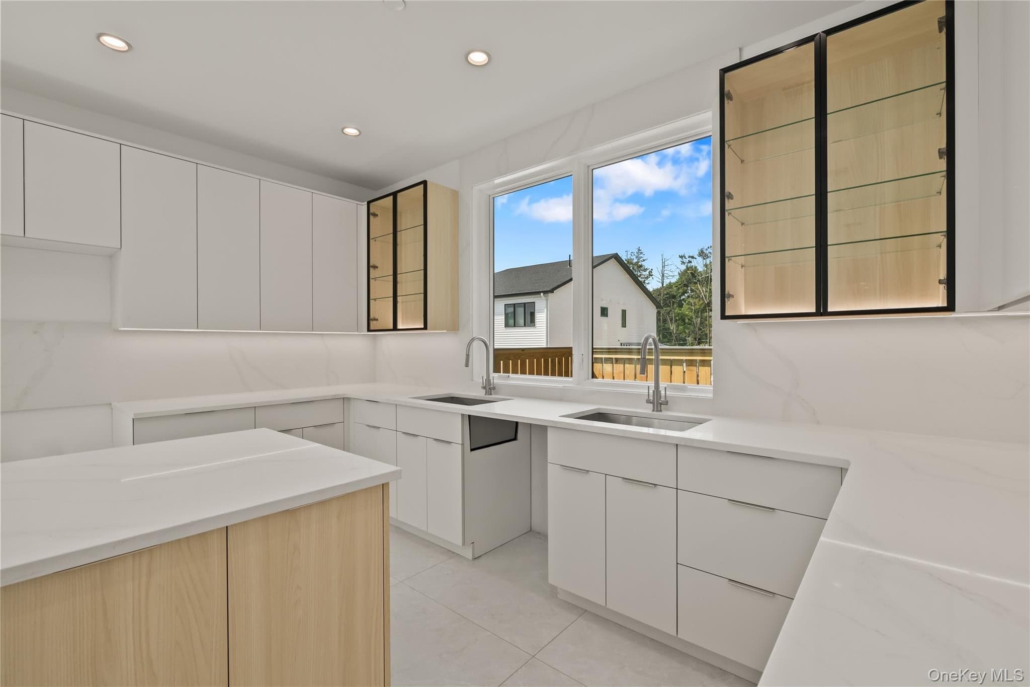 48 Noyes Avenue Unit: 201 thumbnail 17
