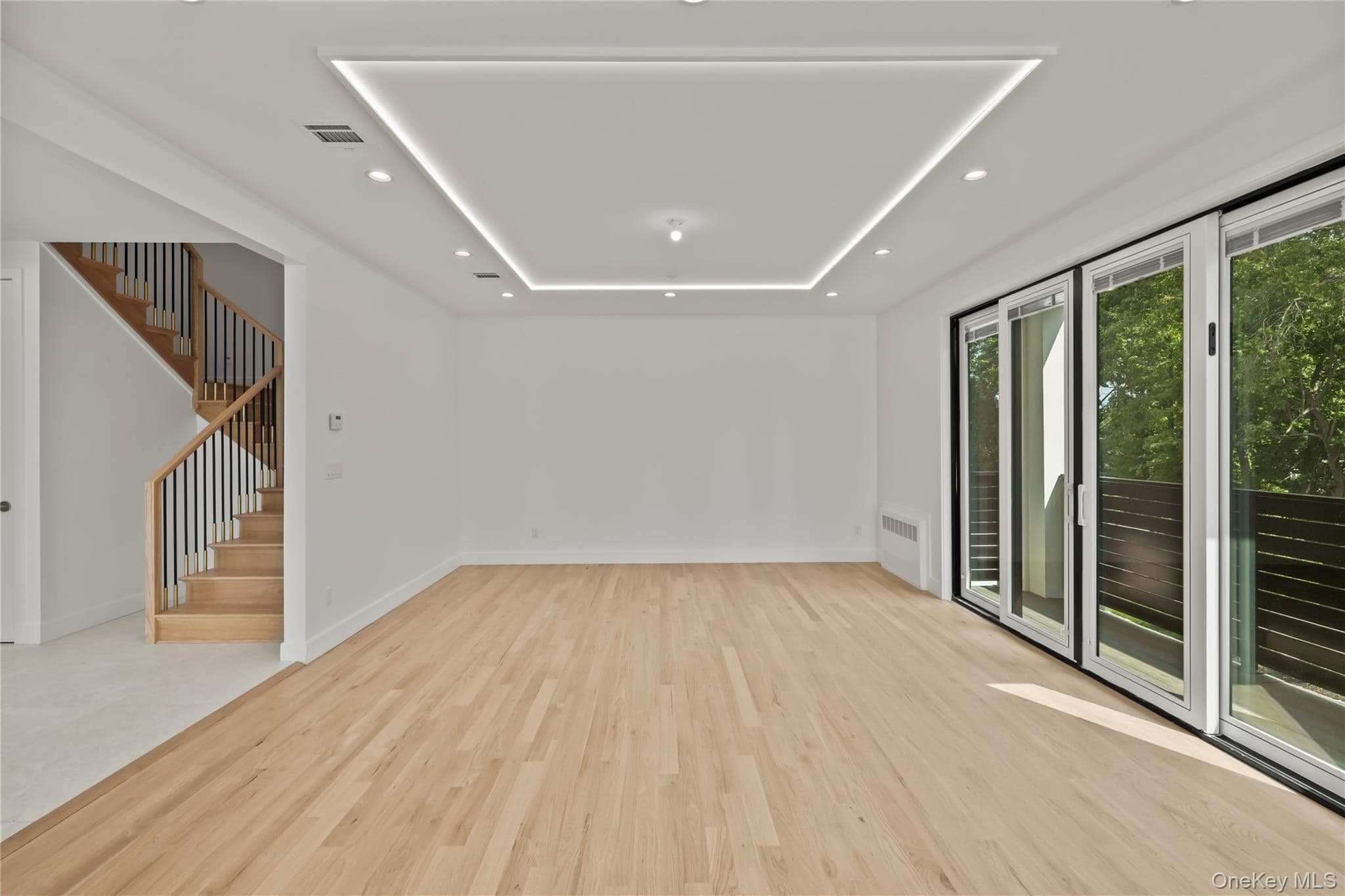 48 Noyes Avenue Unit: 201 thumbnail 14