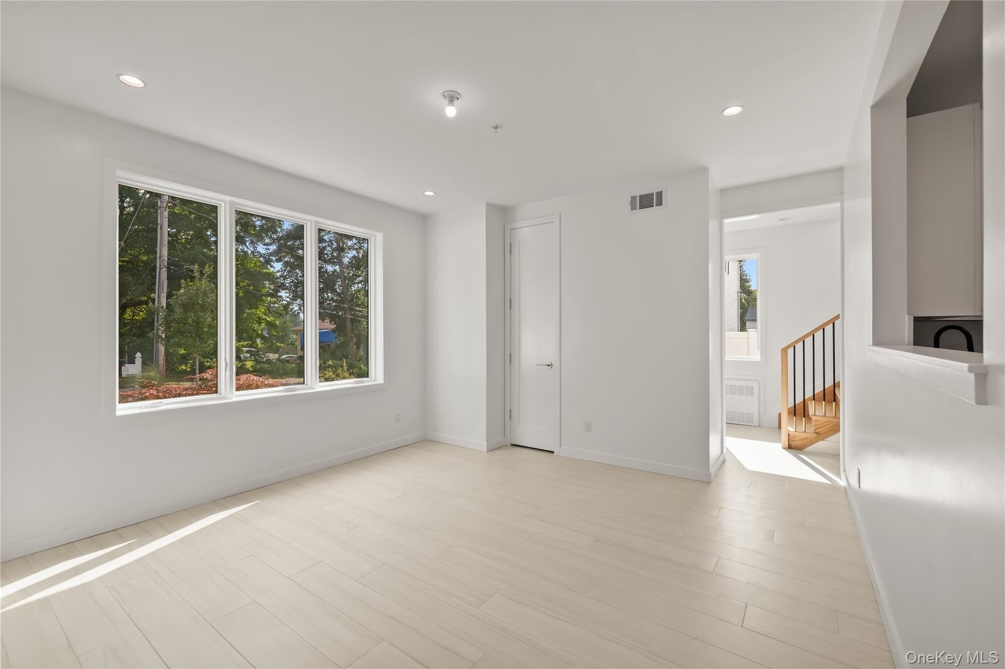 48 Noyes Avenue Unit: 201 thumbnail 34