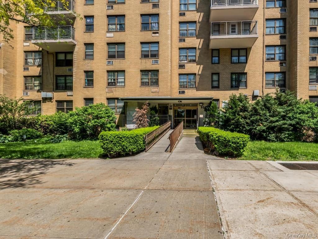 920 Metcalf Avenue Unit: 14J thumbnail 22