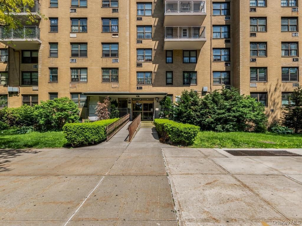 920 Metcalf Avenue Unit: 14J thumbnail 23