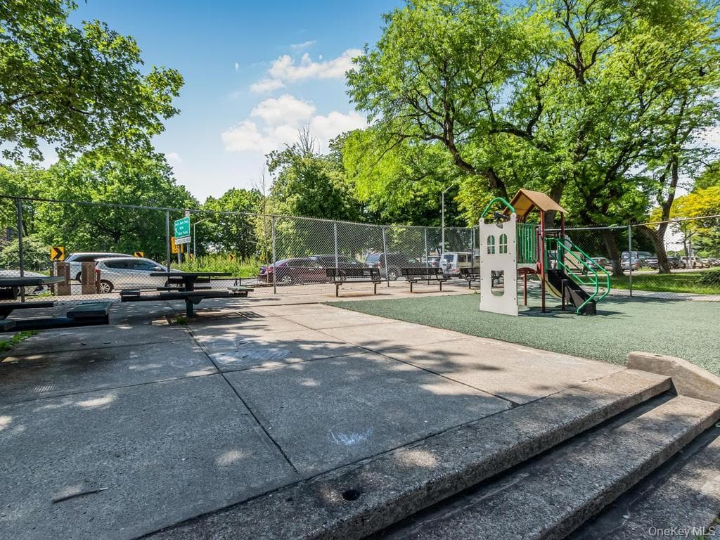 920 Metcalf Avenue Unit: 14J thumbnail 19