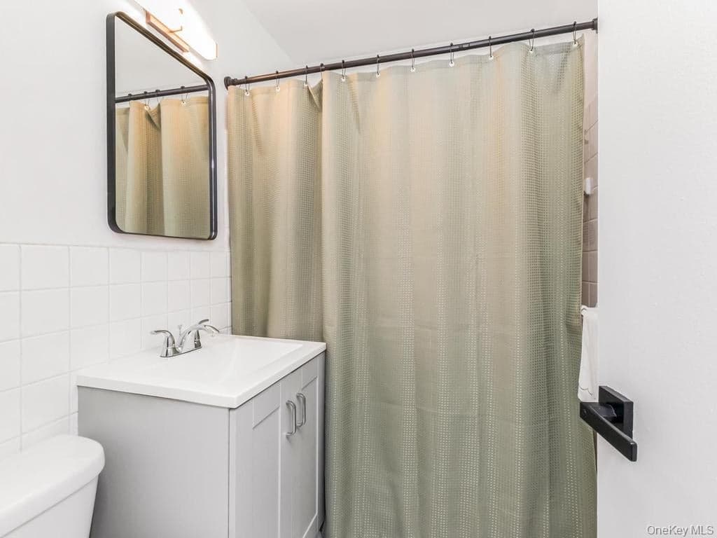920 Metcalf Avenue Unit: 14J thumbnail 14