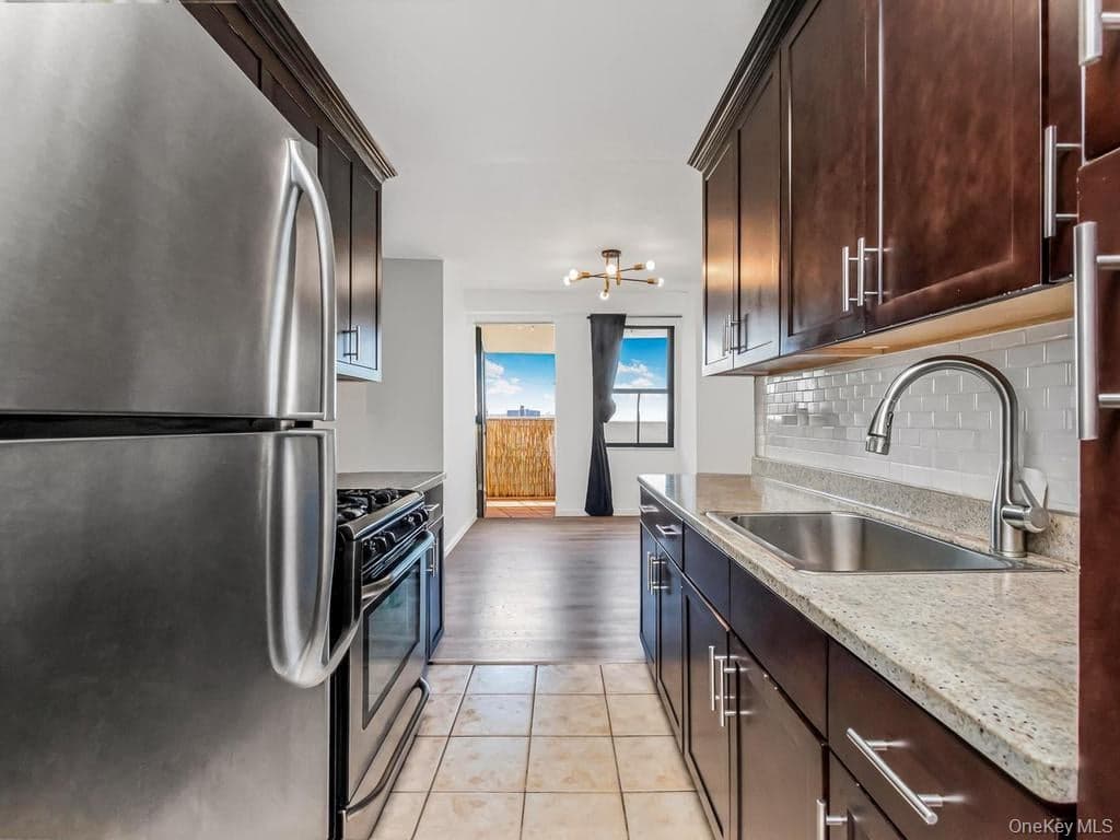 920 Metcalf Avenue Unit: 14J thumbnail 8