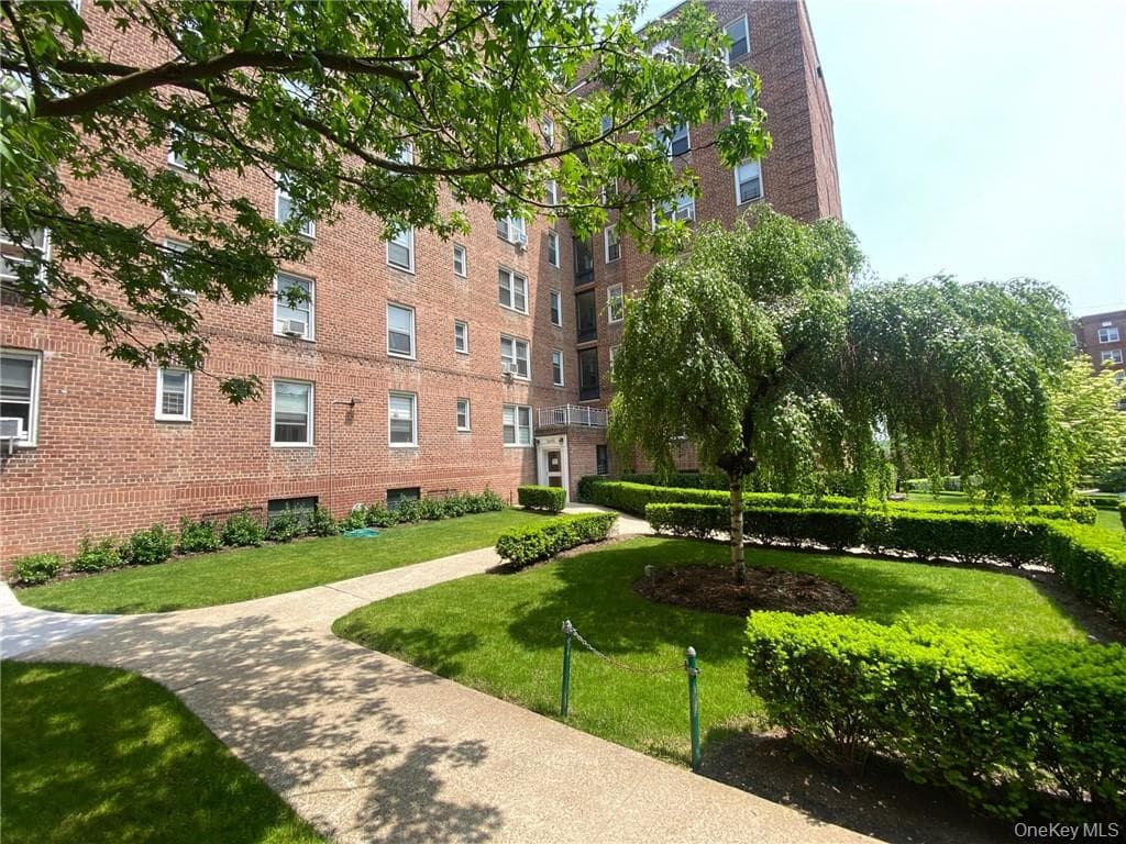5645 Netherland Avenue Unit: 6D thumbnail 10