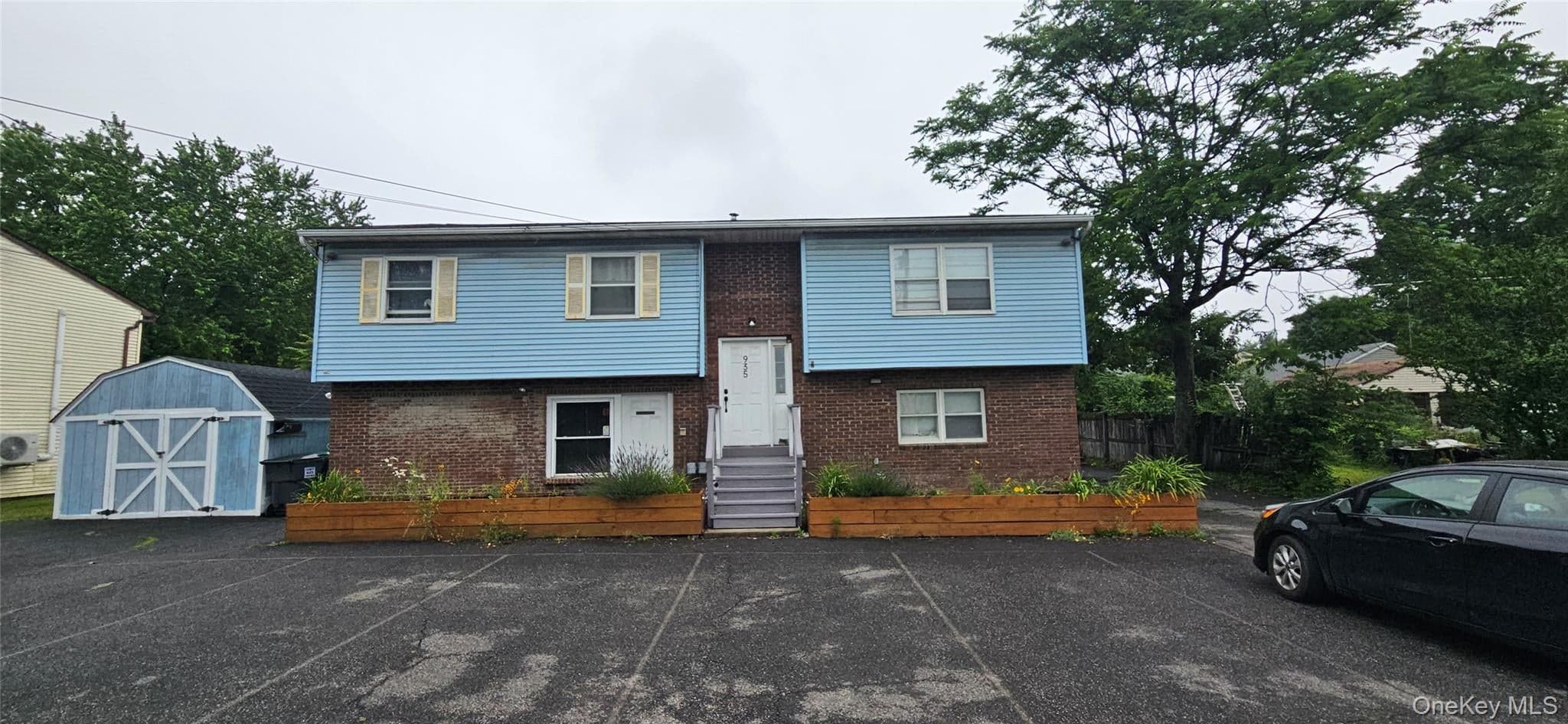 935 Homestead Avenue thumbnail 3