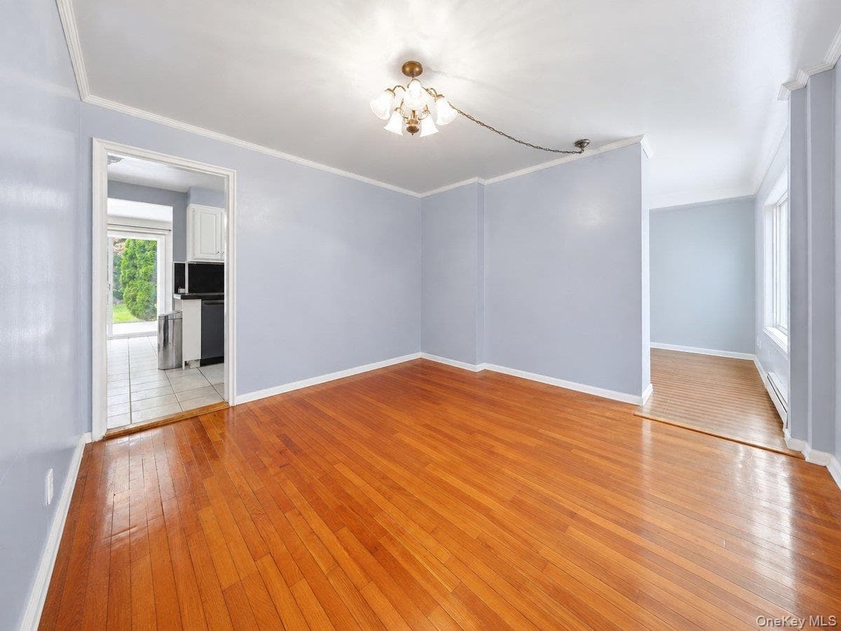 140 Whitman Road thumbnail 4