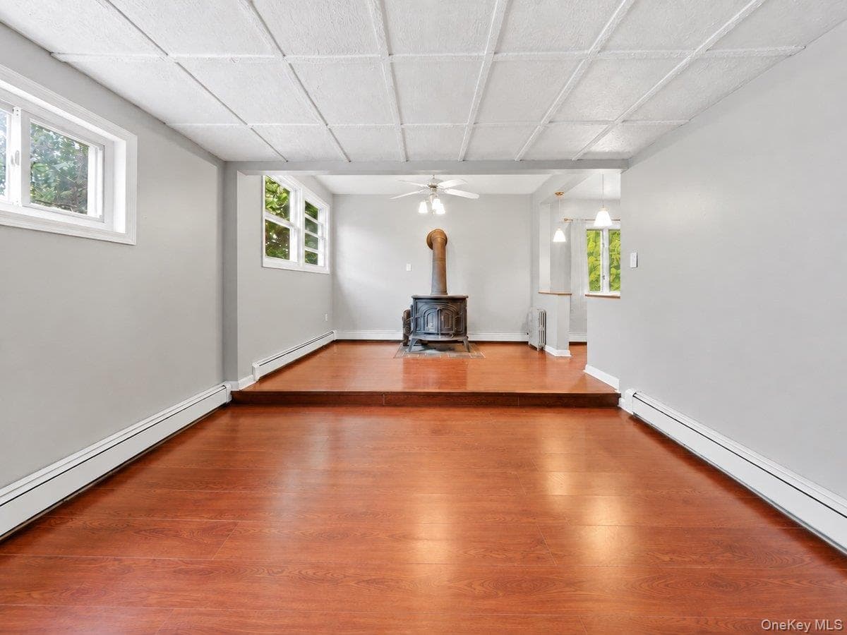 140 Whitman Road thumbnail 9