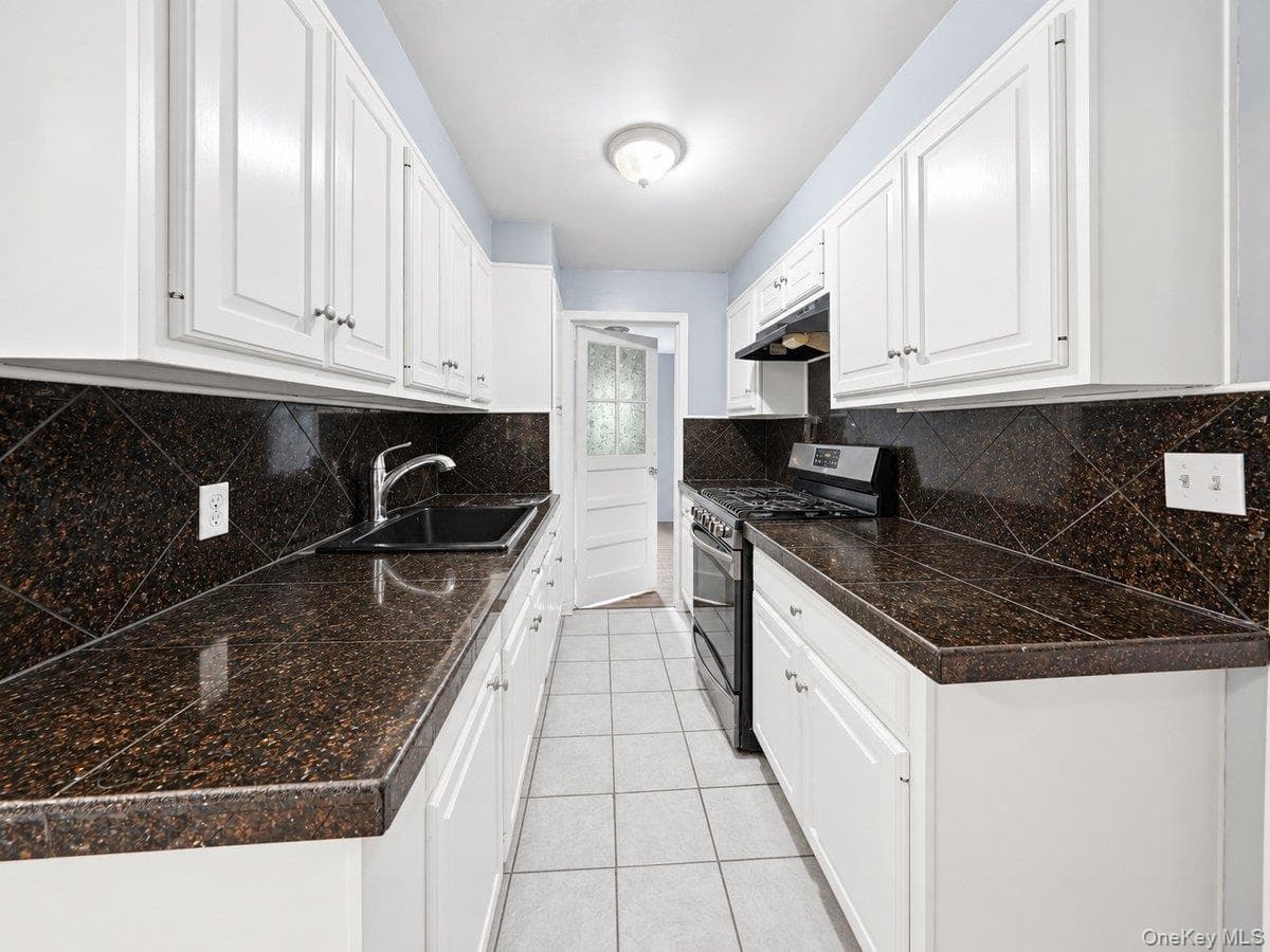 140 Whitman Road thumbnail 6