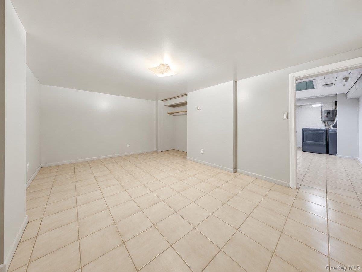 140 Whitman Road thumbnail 17