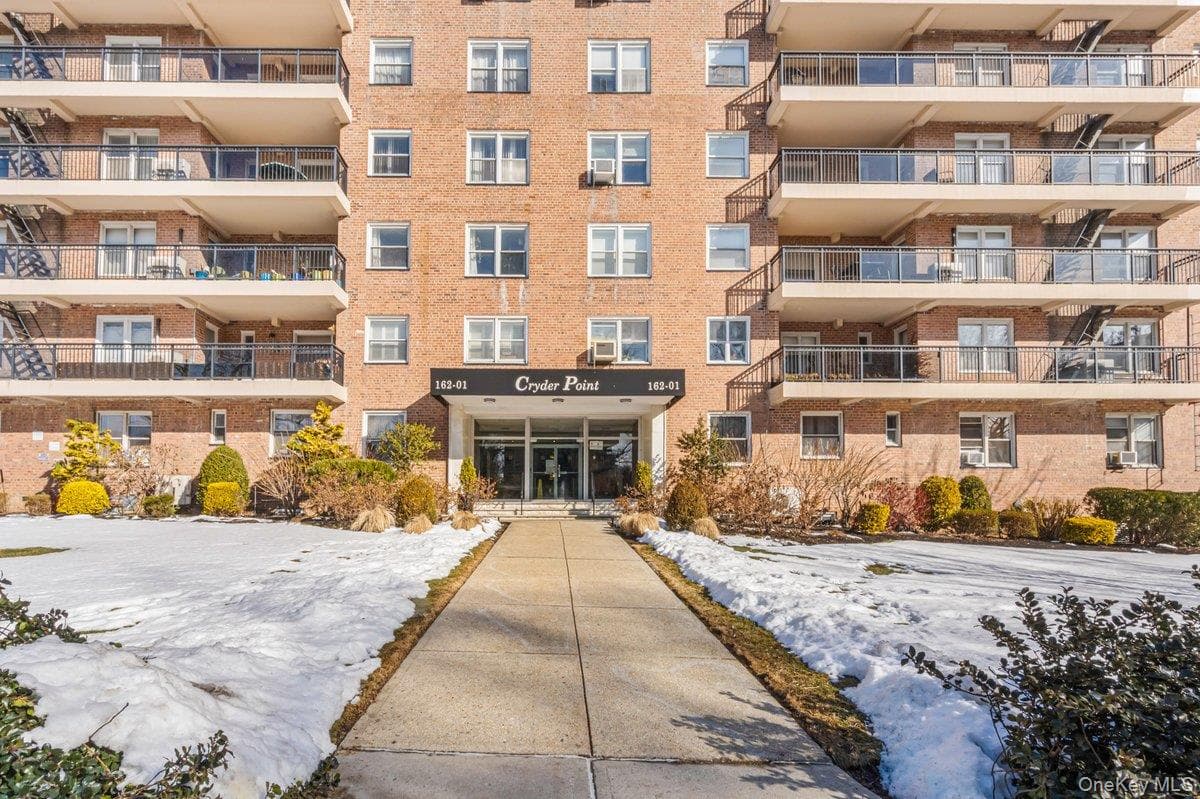 162-01 Powells Cove Boulevard Unit: 2D thumbnail 27