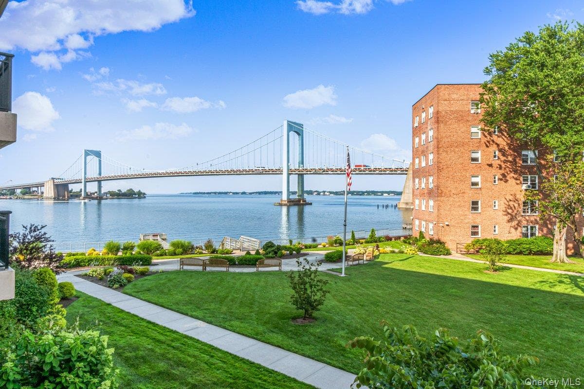 162-01 Powells Cove Boulevard Unit: 2D thumbnail 5