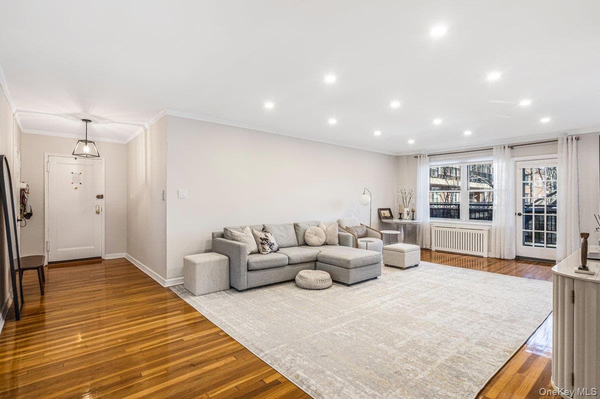 162-01 Powells Cove Boulevard Unit: 2D thumbnail 11