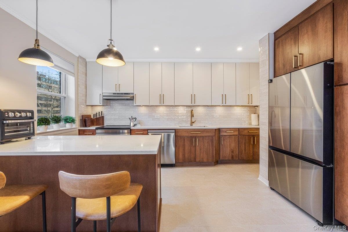 162-01 Powells Cove Boulevard Unit: 2D thumbnail 15