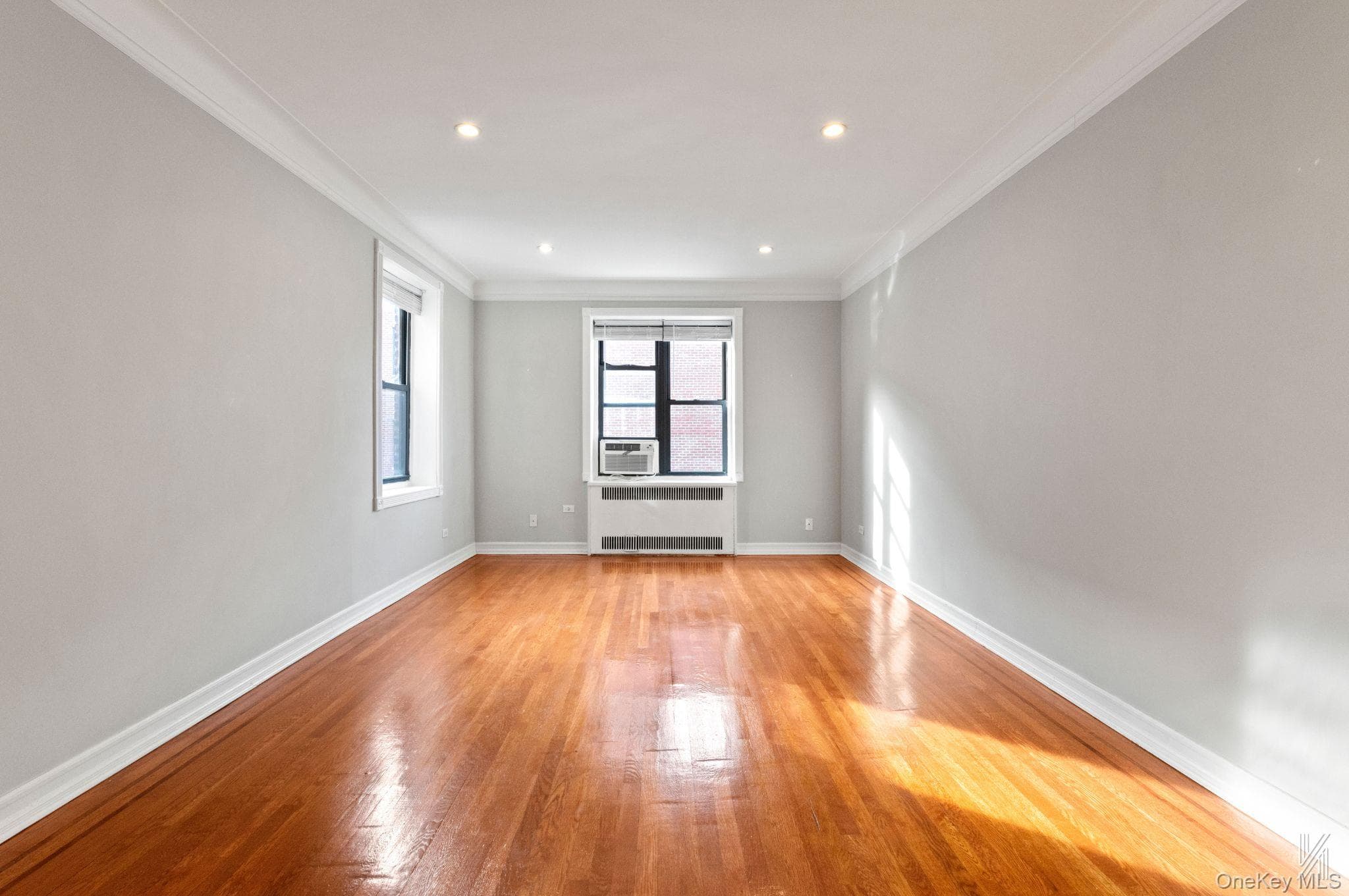 25-40 31st Avenue Unit: 6E thumbnail 4