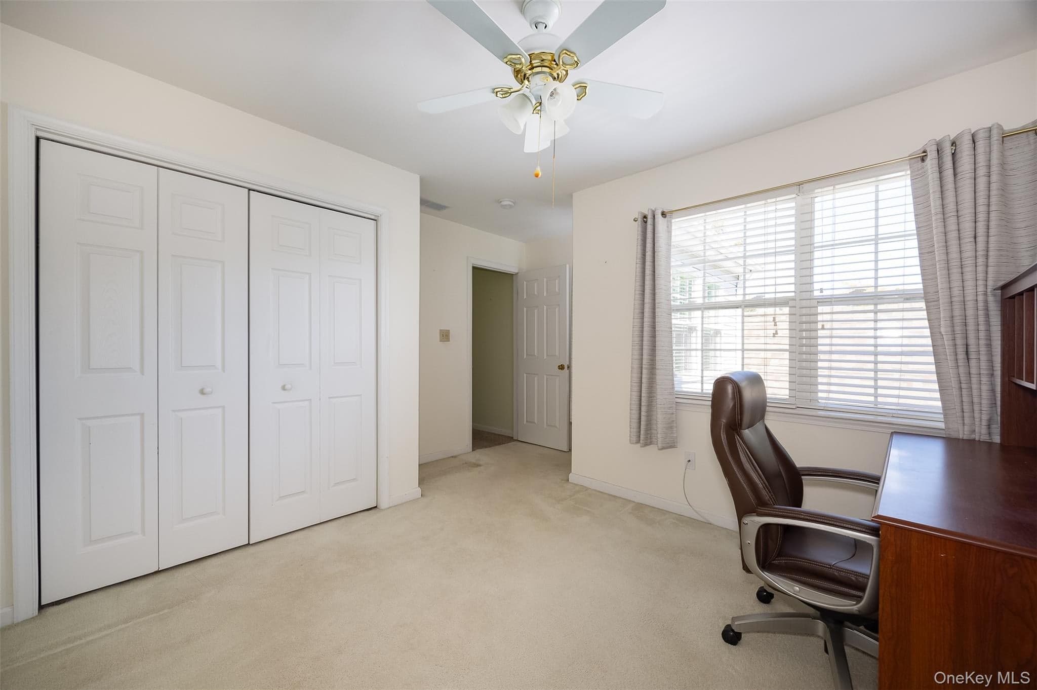 86 Turnberry Court thumbnail 25
