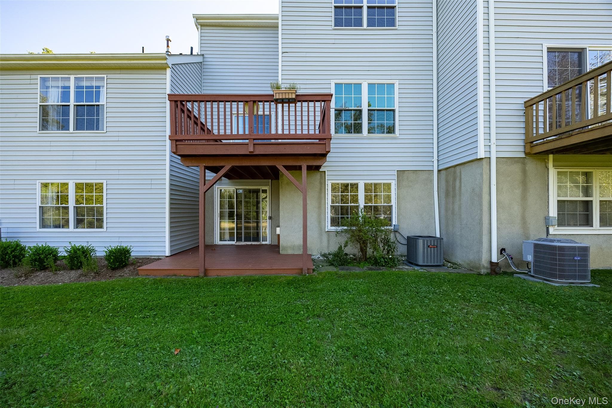 86 Turnberry Court thumbnail 32