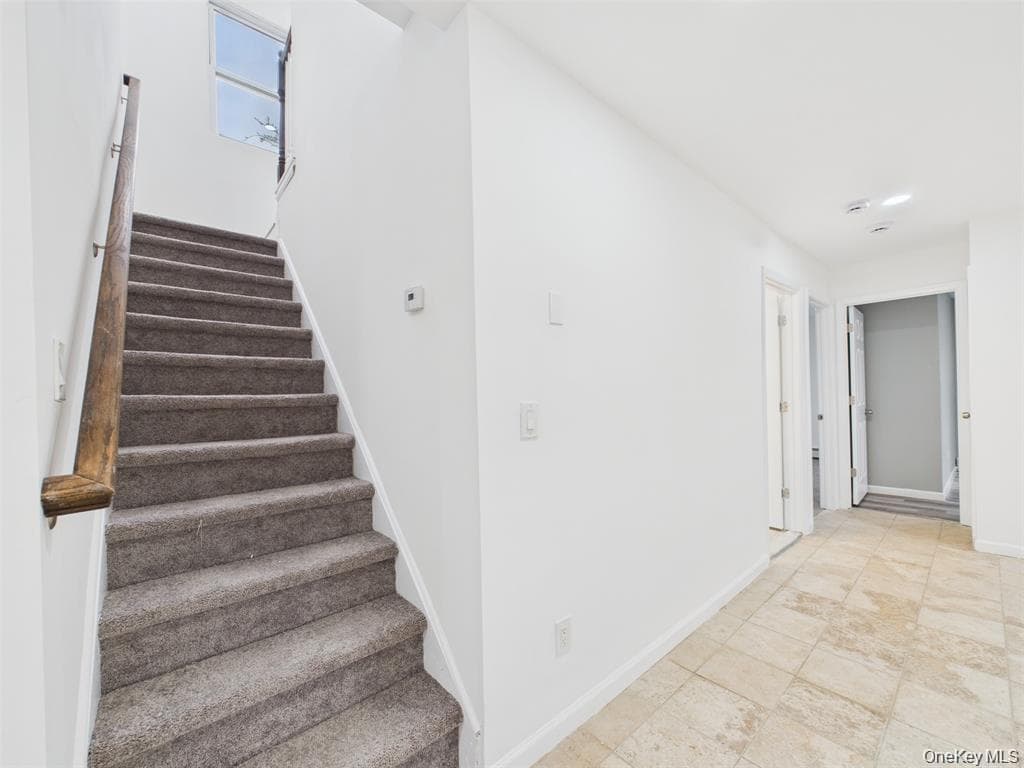 613 Bourdois Avenue thumbnail 21
