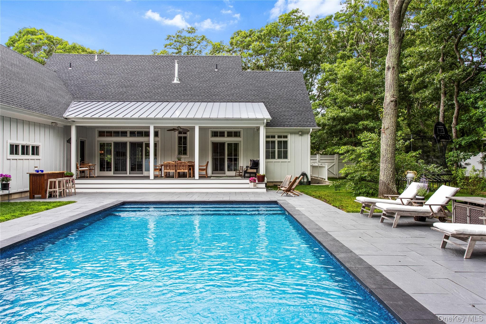 9 Deerland Drive thumbnail 23