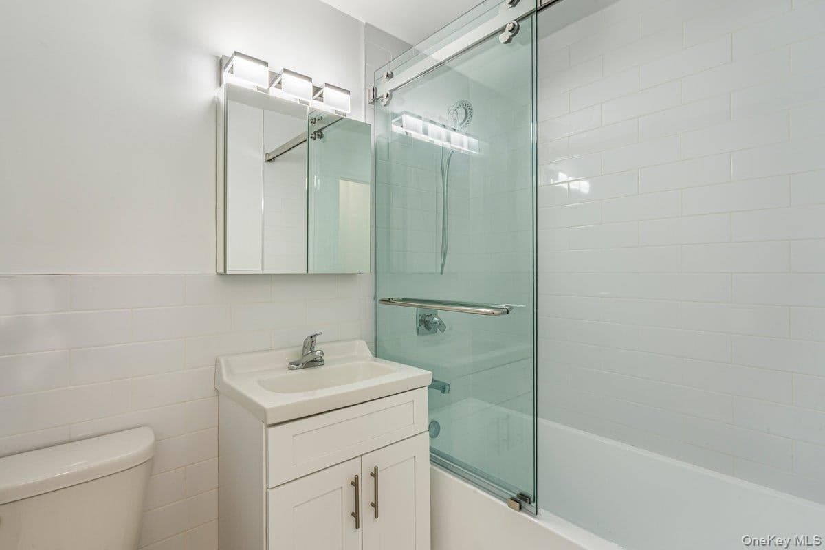 166-25 Powells Cove Boulevard Unit: 6M thumbnail 13