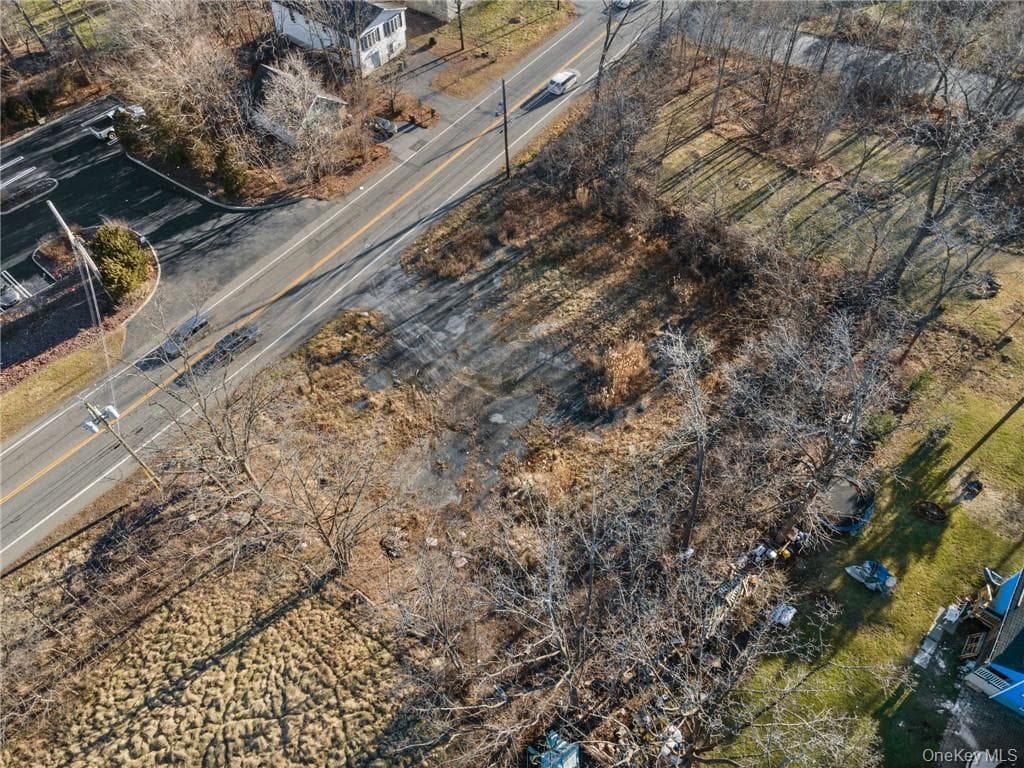 47 Carpenter Avenue thumbnail 4