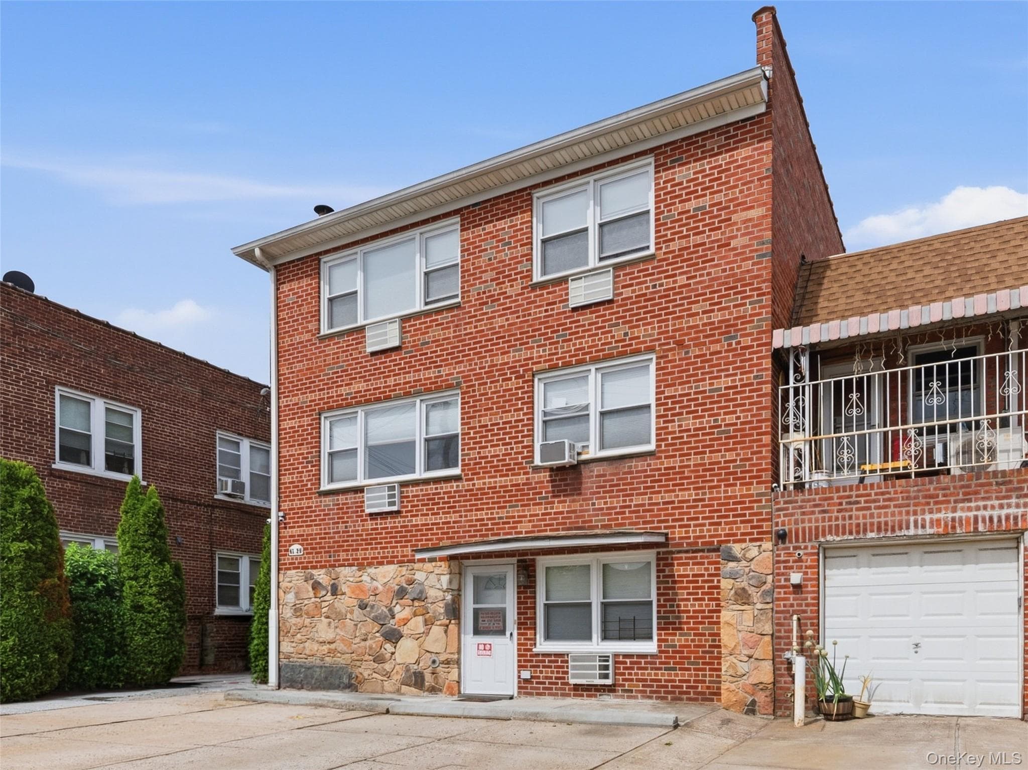 61-26 164 Street thumbnail 20