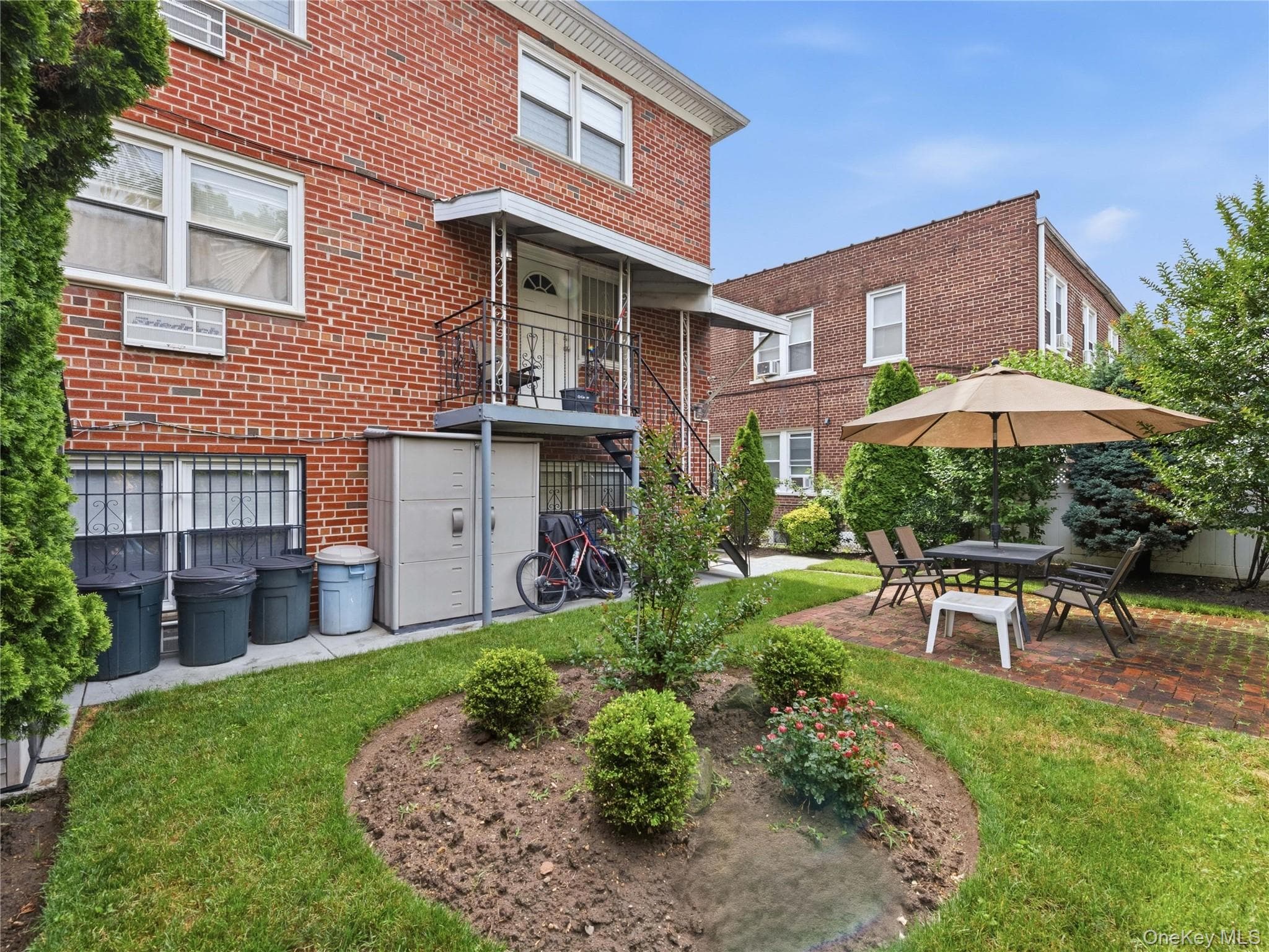 61-26 164 Street thumbnail 16