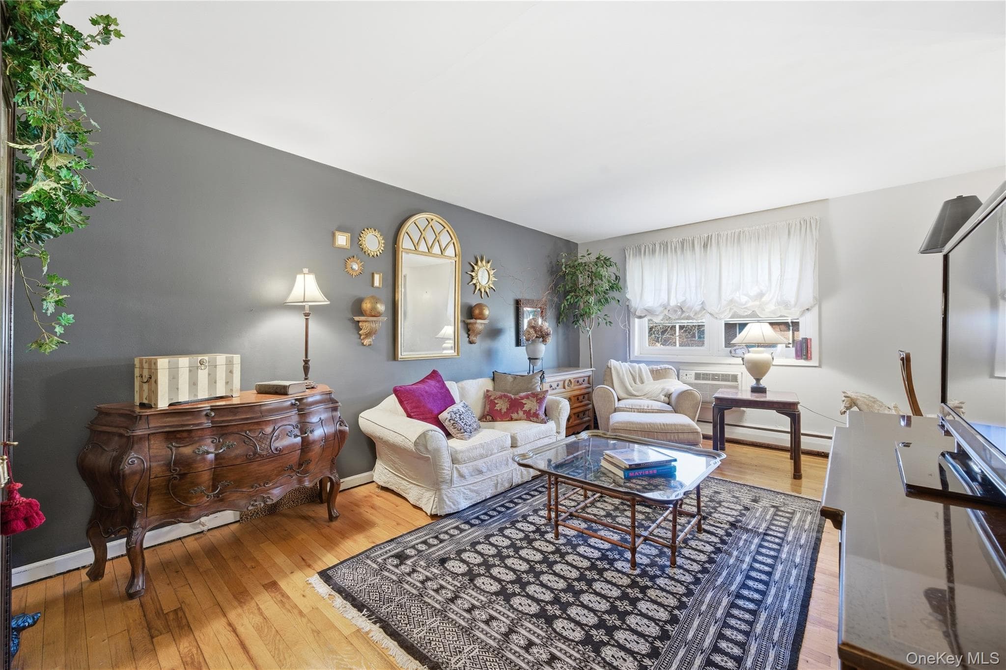 297 Merrick Road Unit: D 1 thumbnail 4