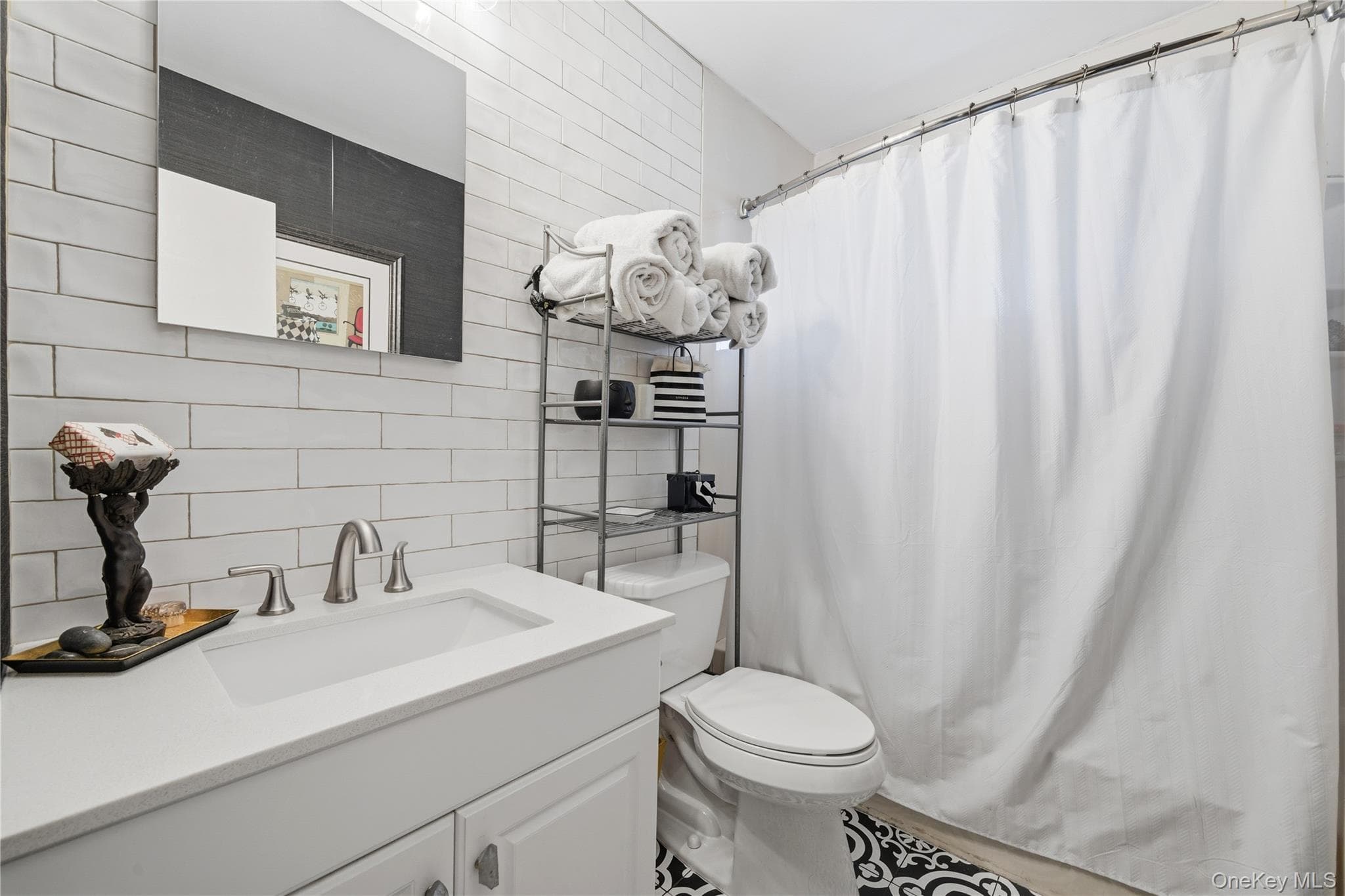 297 Merrick Road Unit: D 1 thumbnail 14