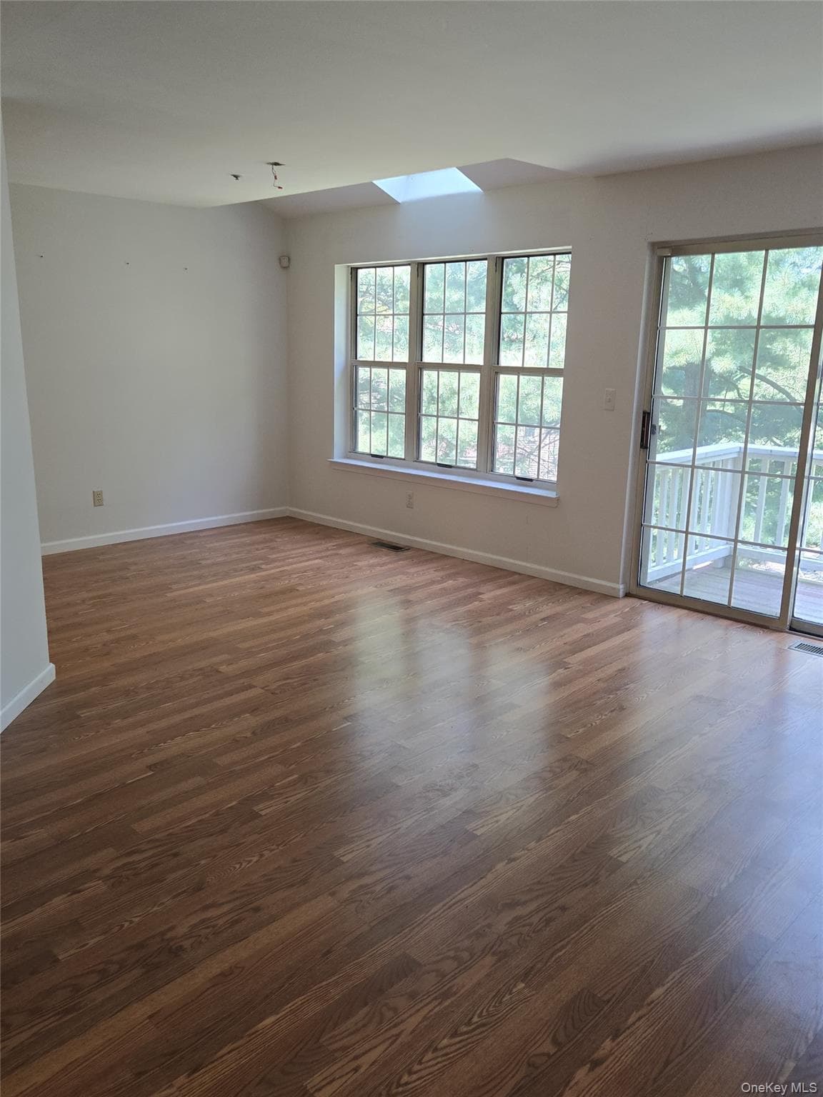 1506 Pondcrest Lane thumbnail 12