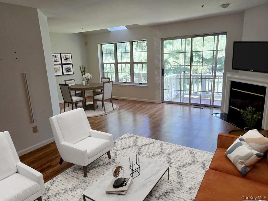 1506 Pondcrest Lane thumbnail 13