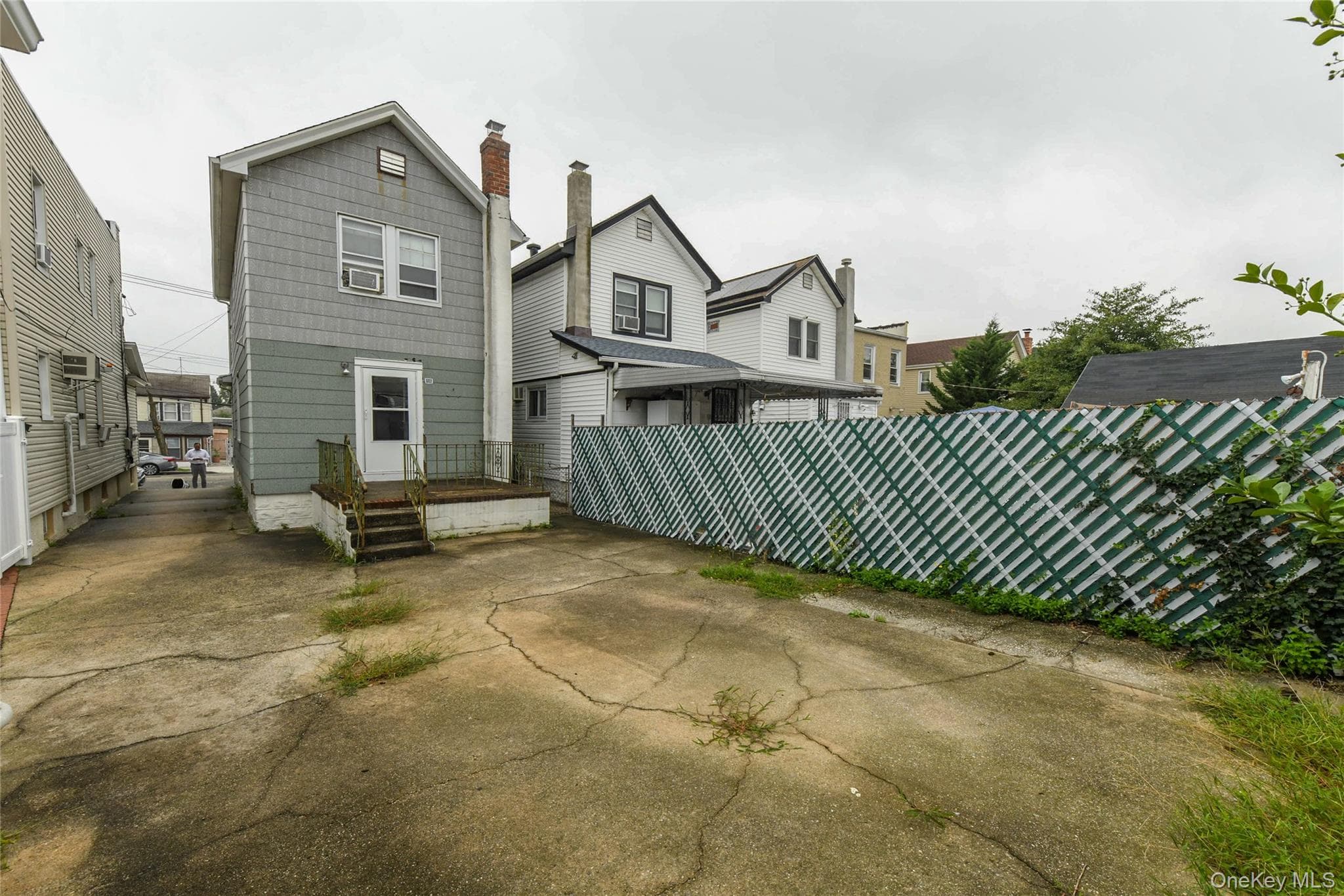85-11 Sutter Avenue thumbnail 6