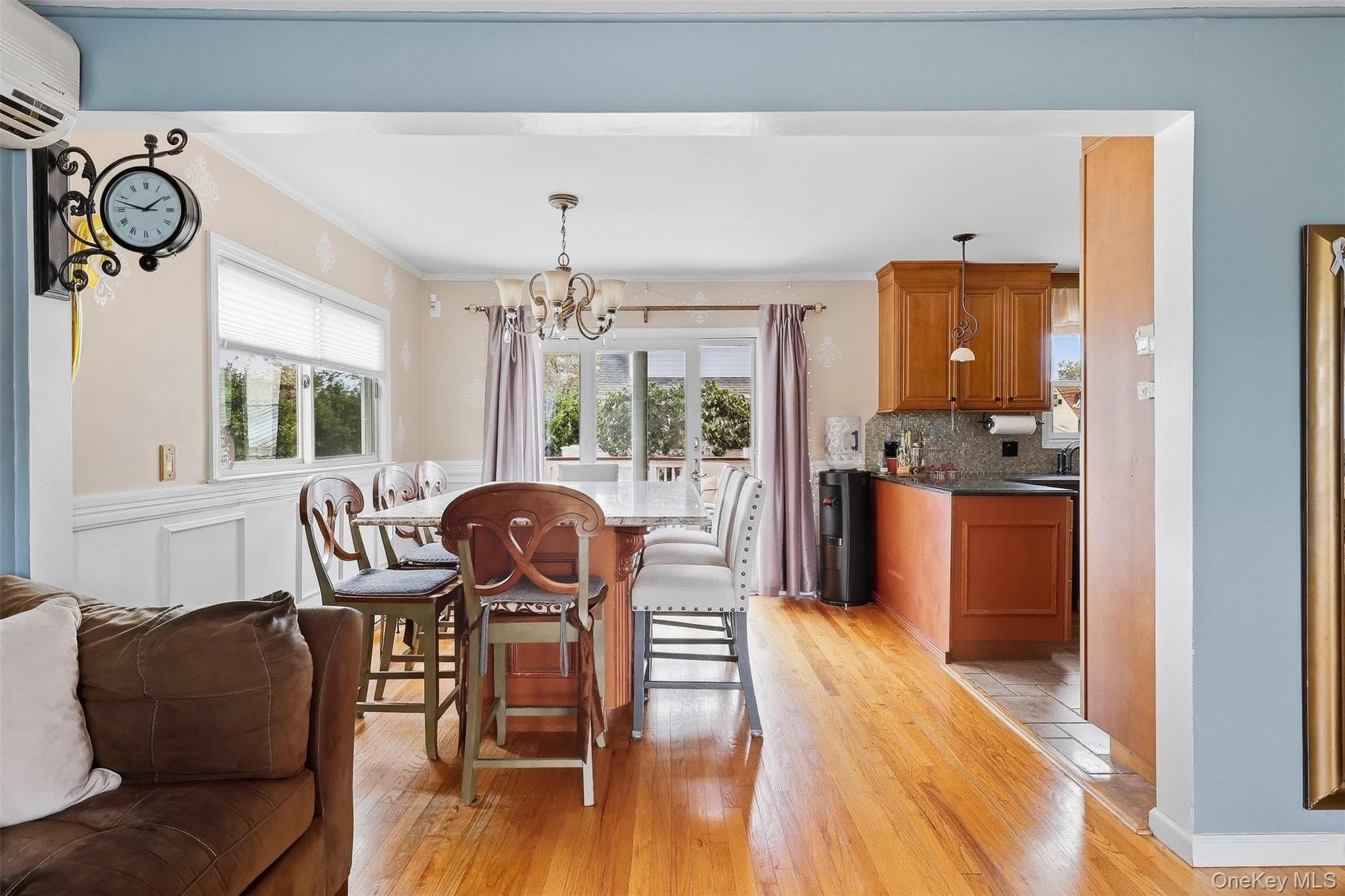 208 Island Parkway thumbnail 8